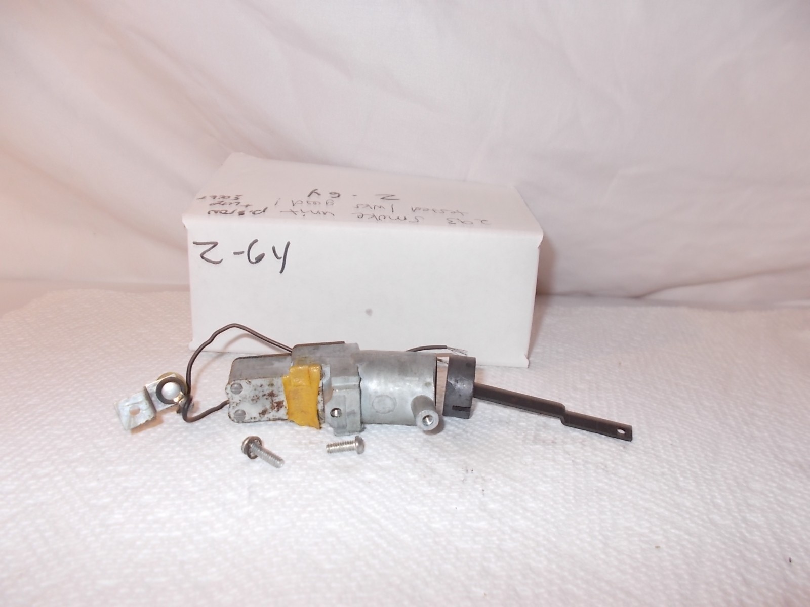 AMERICAN FLYER SMOKE UNIT, PISTON & LIGHT SOCKET FITS MANY WORKS GREAT LOT #Z-64