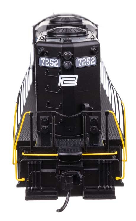 Walthers Proto ~ HO Scale ~ EMD GP9 ~ DC ~ Penn Central PC #7252 ~ 920-49731