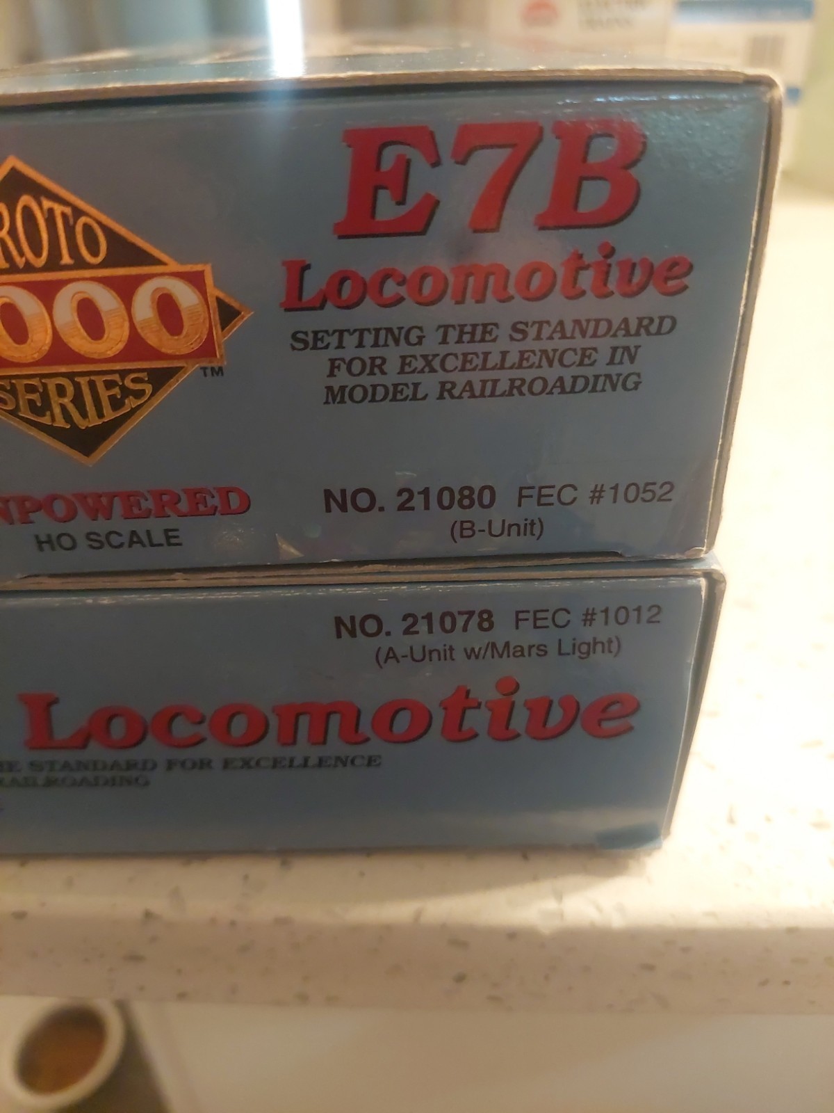 Proto 2000 HO 20178 E7 Diesel Florida East Coast W/E7B Unpowered Locomotive