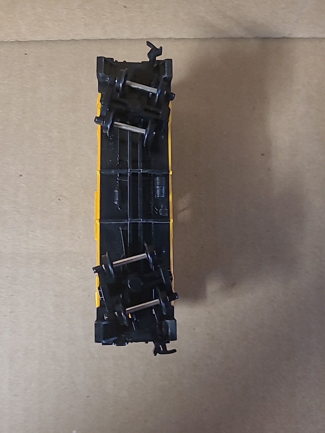 COX HO Model Railroad Train B&O 3362 Chessie System Caboose Rail Car