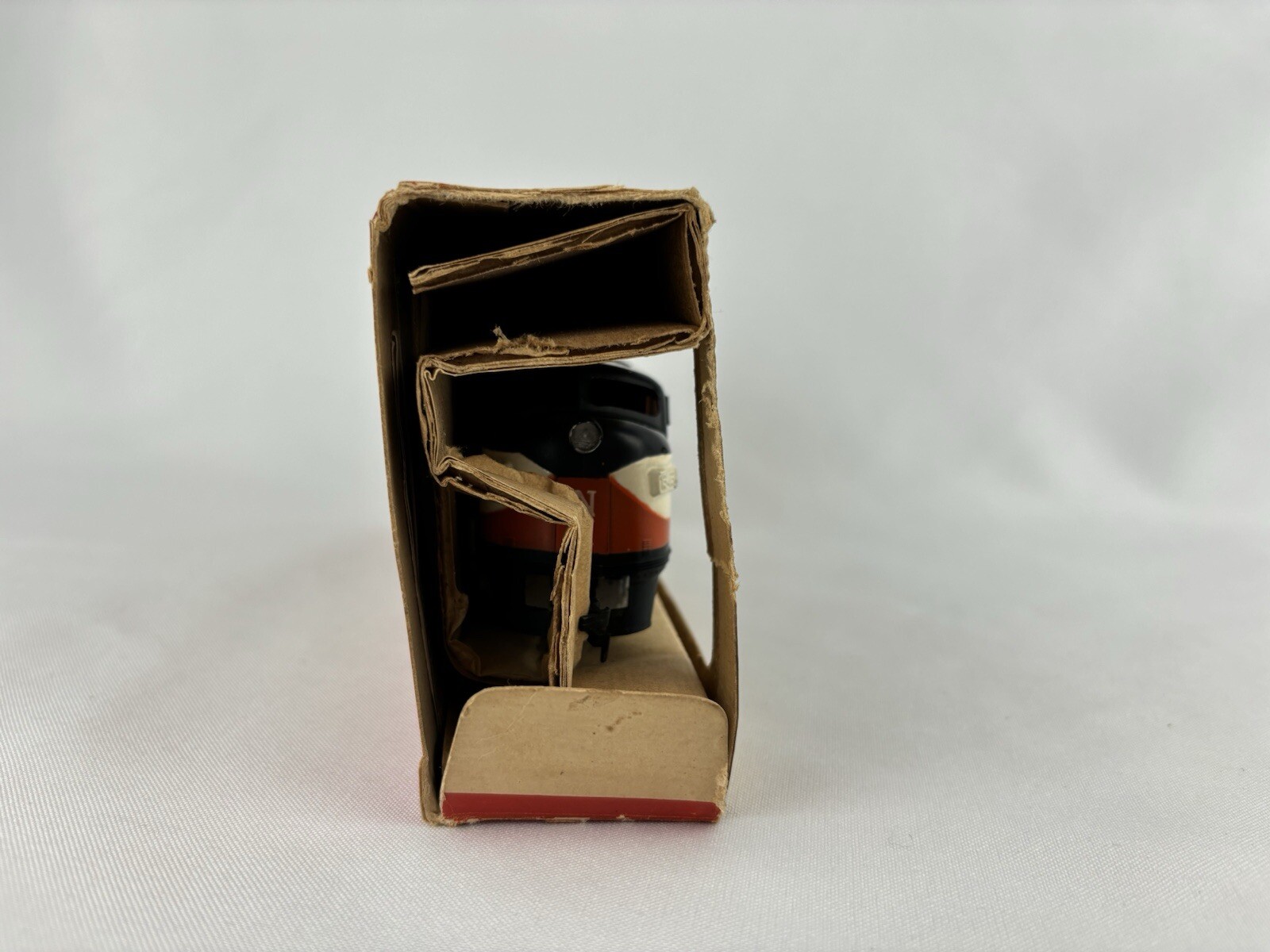 Vintage HO Electric Train Engine- New Haven #1343- FLEISCHMANN- Germany Rare