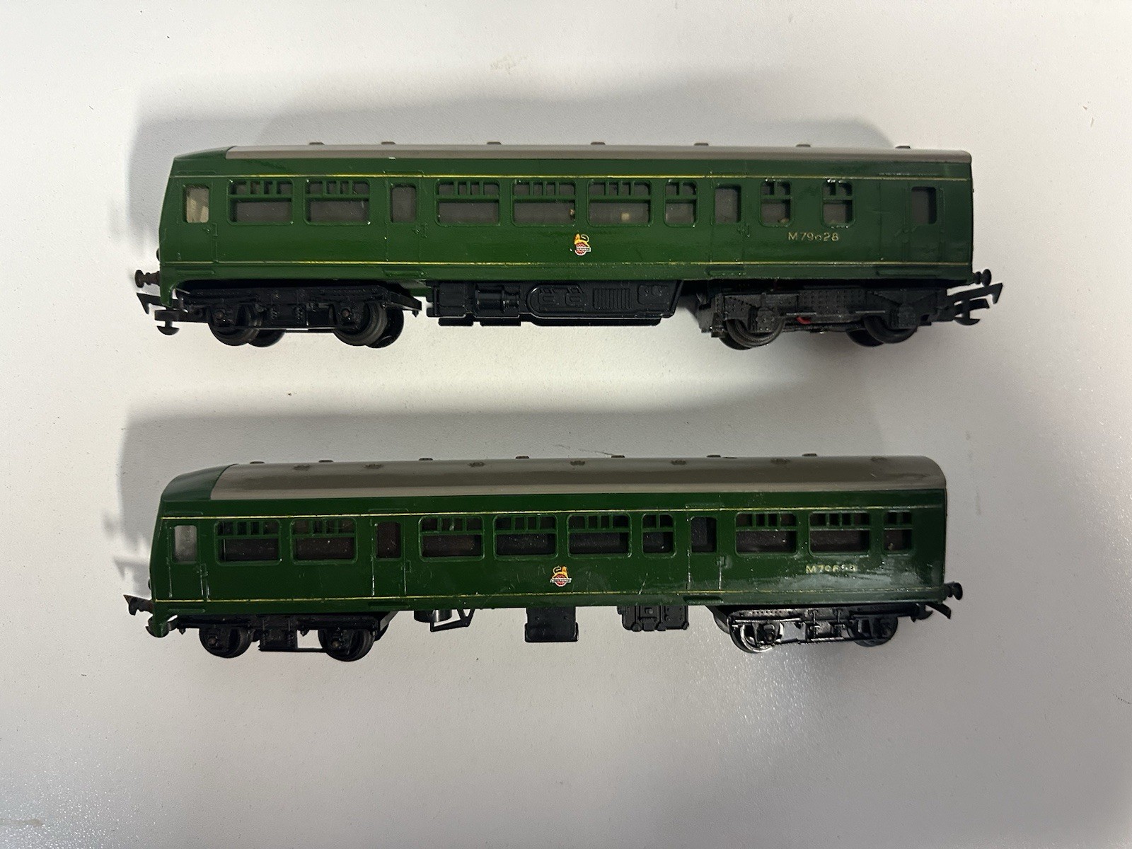 TRIANG R158 CLASS 101 DMU POWER CAR AND DUMMY CAR BR GREEN