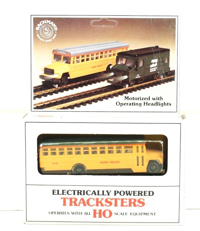 Bachmann 46-1233 HO Scale Union Pacific Electrically Powered Crew Bus # 5936