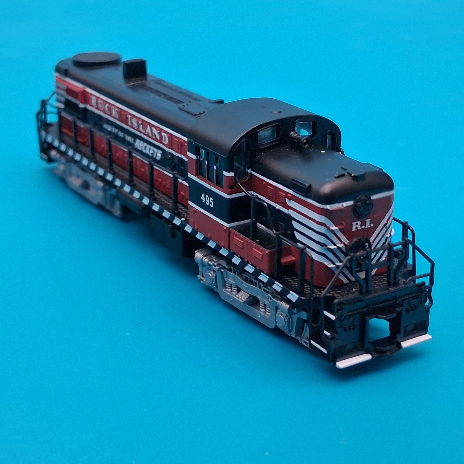 Atlas Classic # 42025 RS-3 Locomotive Rock Island # 495 N Gauge TESTED RUNS