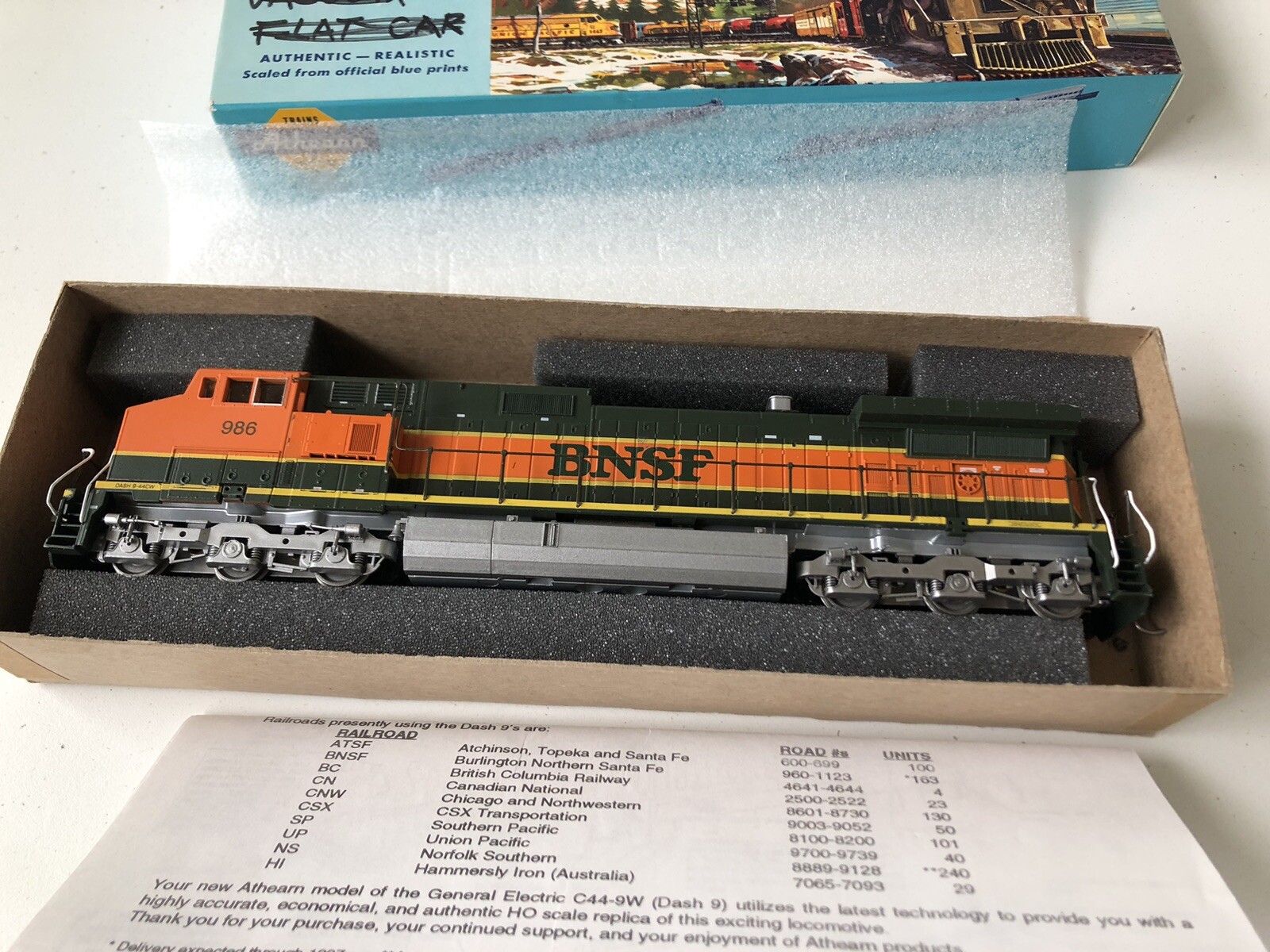 Athearn BNSF C44-9W #986 LED Lights Walkway HO Assembled