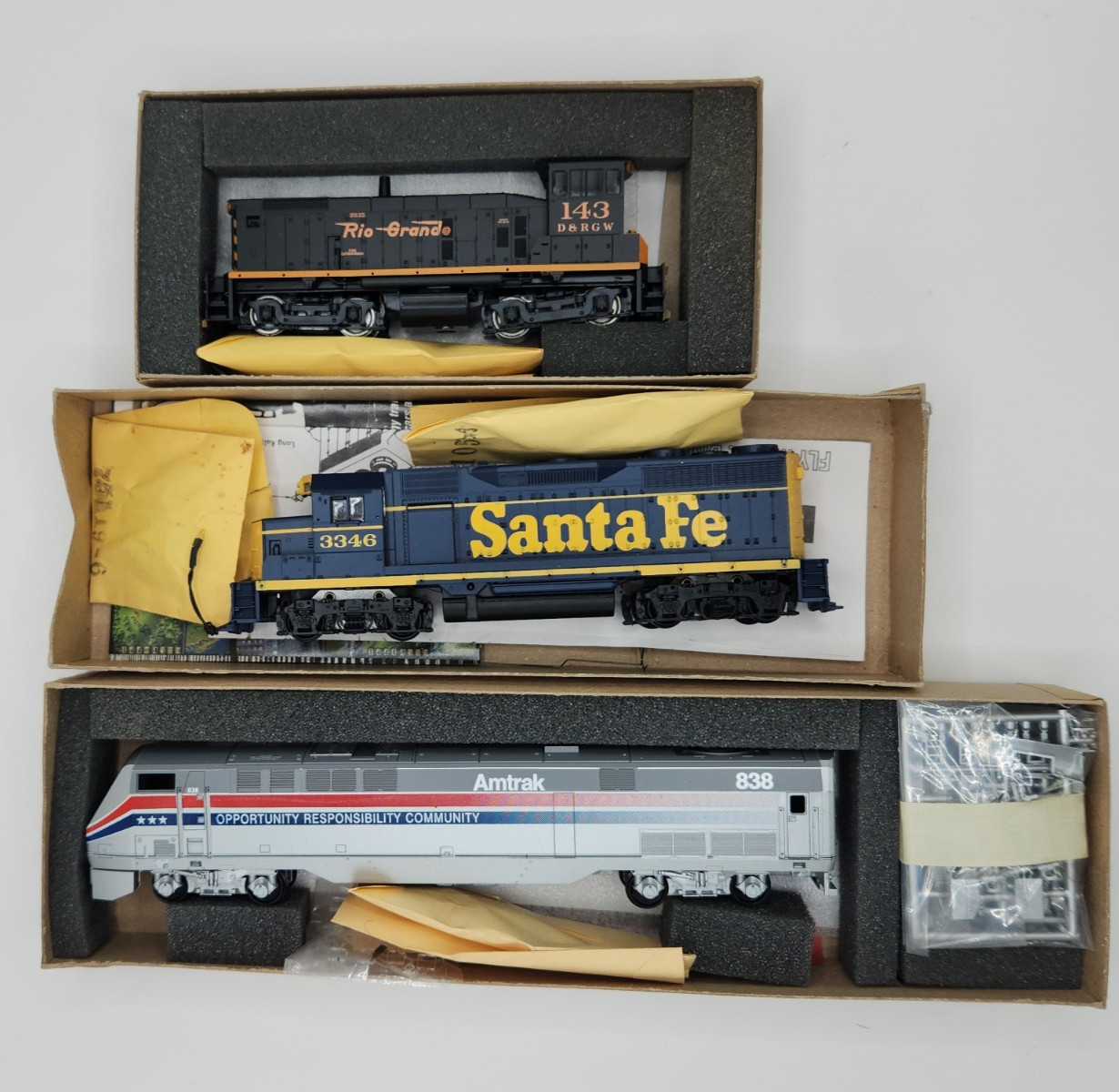 Athearn HO Blue Box UNBUILT NOS Locomotive Lot Santa Fe Rio Grande Amtrak