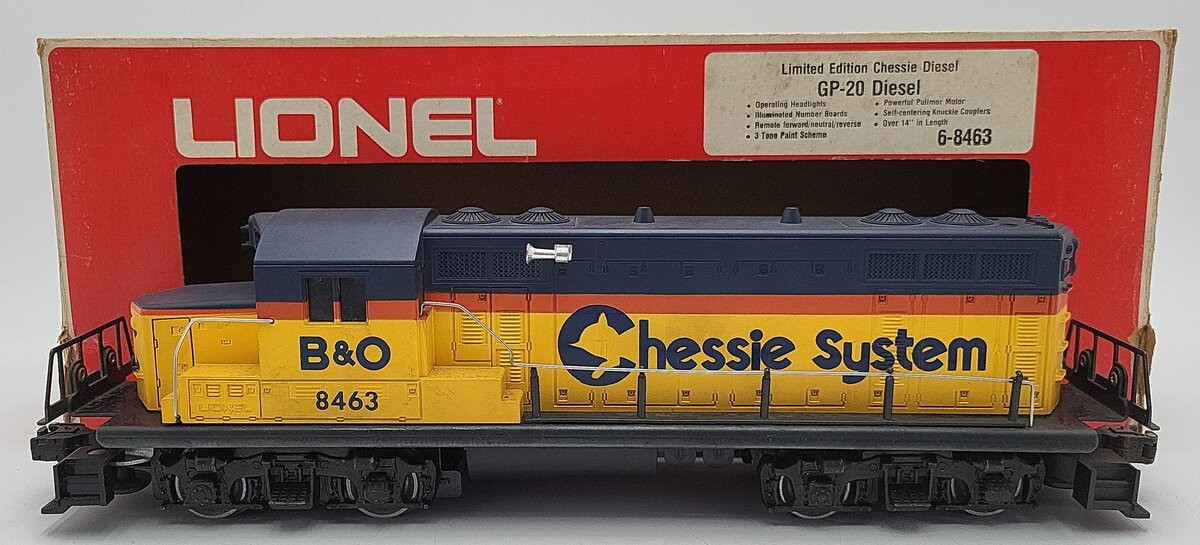 Lionel 6-8463 O Gauge Chessie System GP20 Diesel Engine/Box