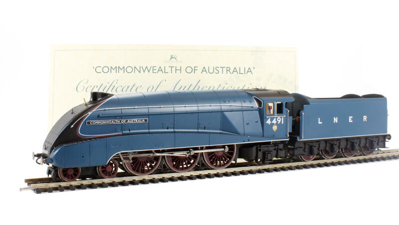 Hornby R3095 LNER A4 Commonwealth of Australia 75th Anniv L/Ed DCC READY MIB