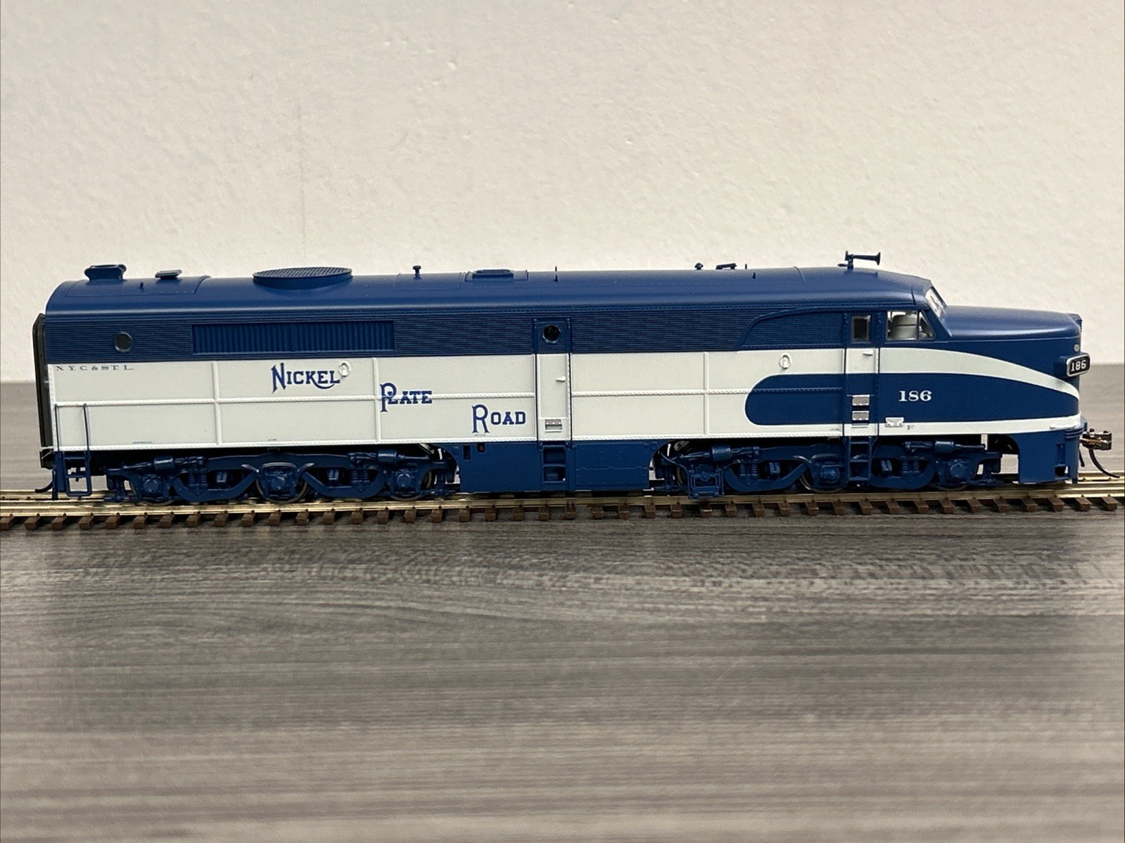 Rapido Trains HO #23021 ALCo PA-1 Locomotive Nickel Plate #186 – NOS – CC