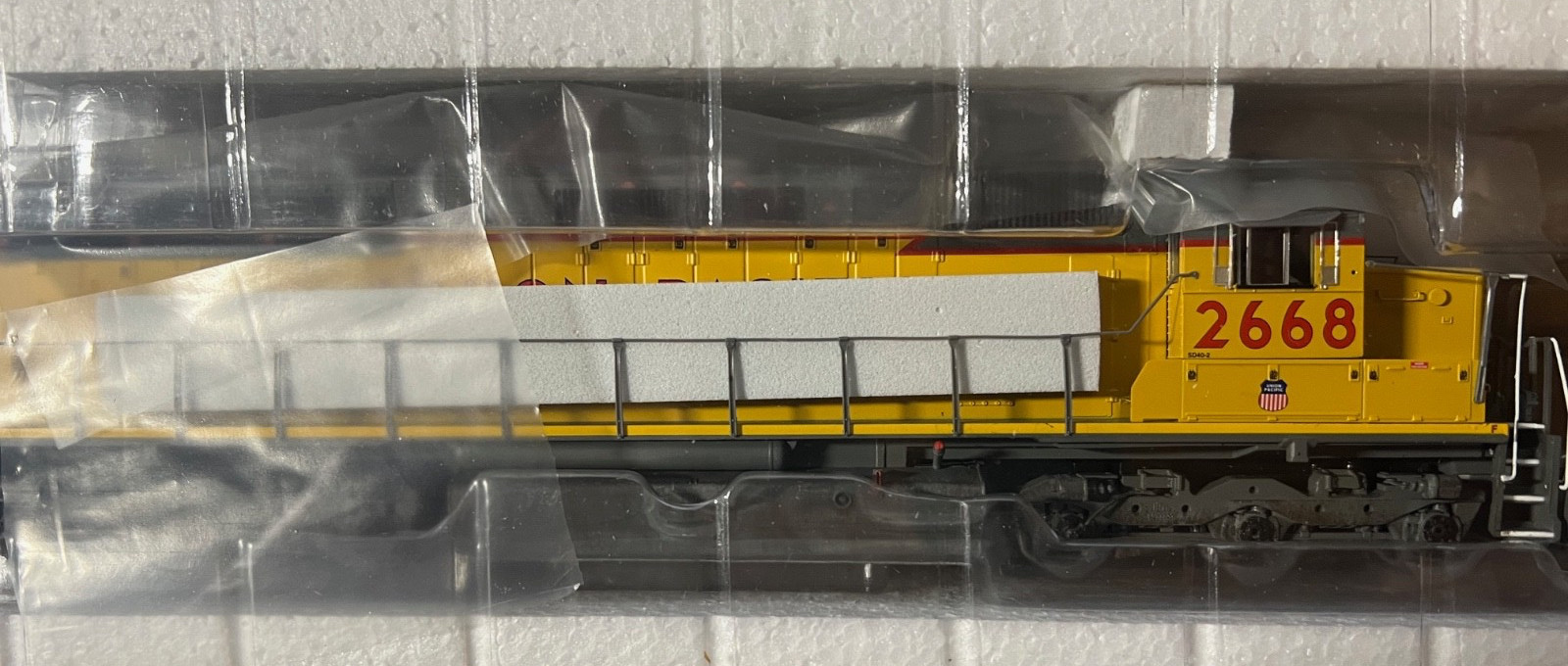 Athearn 65115 HO Union Pacific RTR SD45 Diesel Locomotive DCC/Sound #2668 NIB
