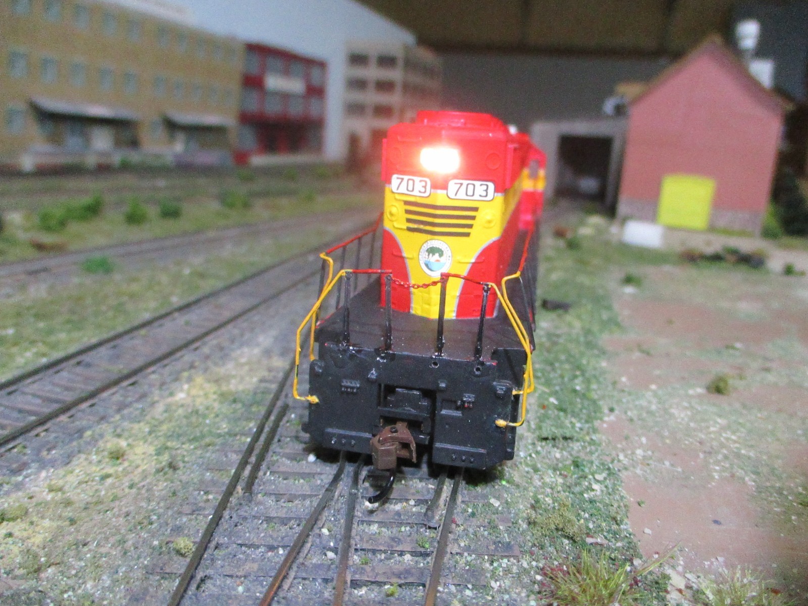 FEC 703 ATHEARN SD40-2 CUSTOM PAINT & DETAILS,SOUNDTRAXX DCC/SOUND,FRONT DITCH