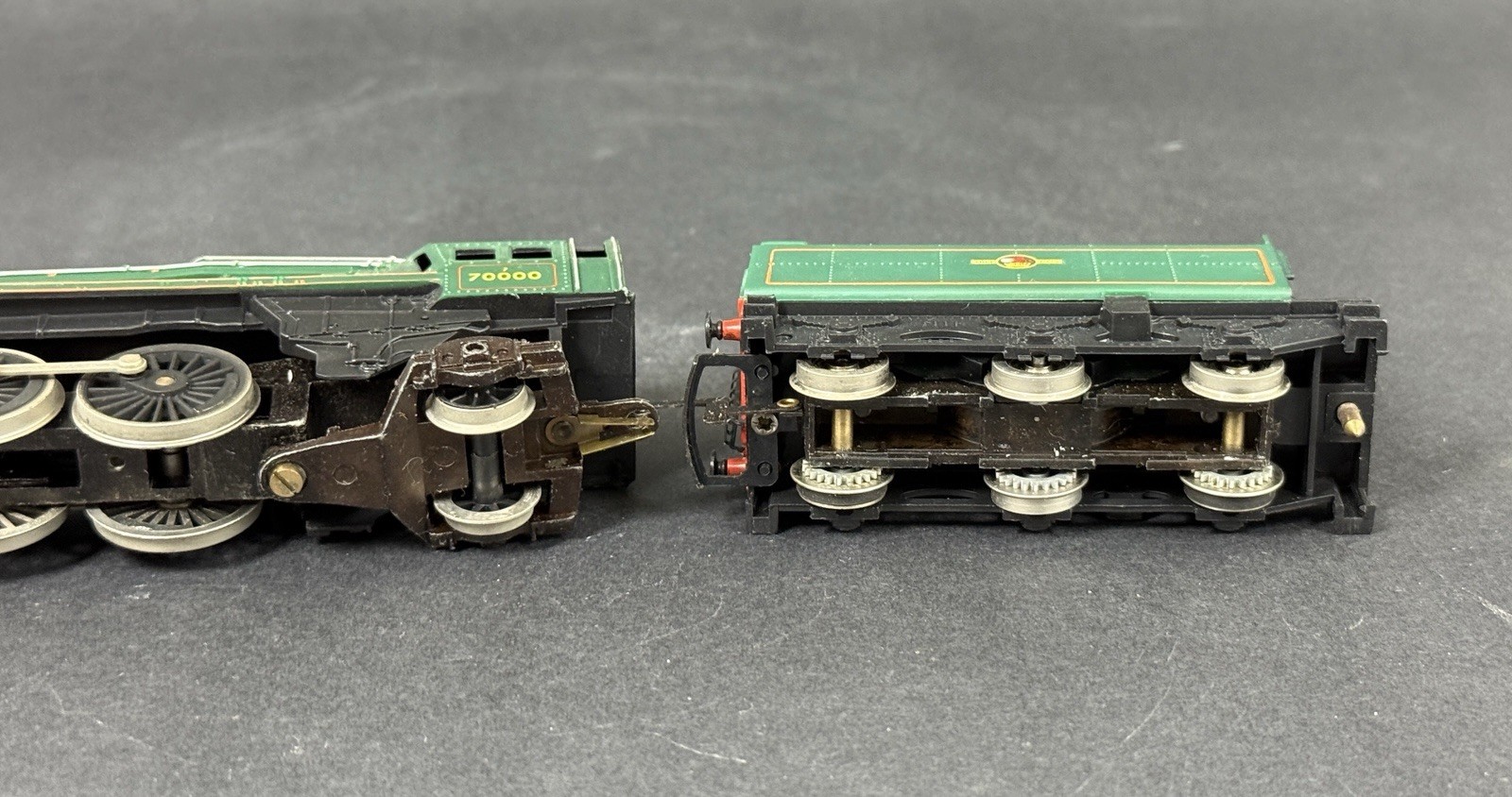 Hornby Britannia British Railways HO Scale Electric Train Locomotive & Tender