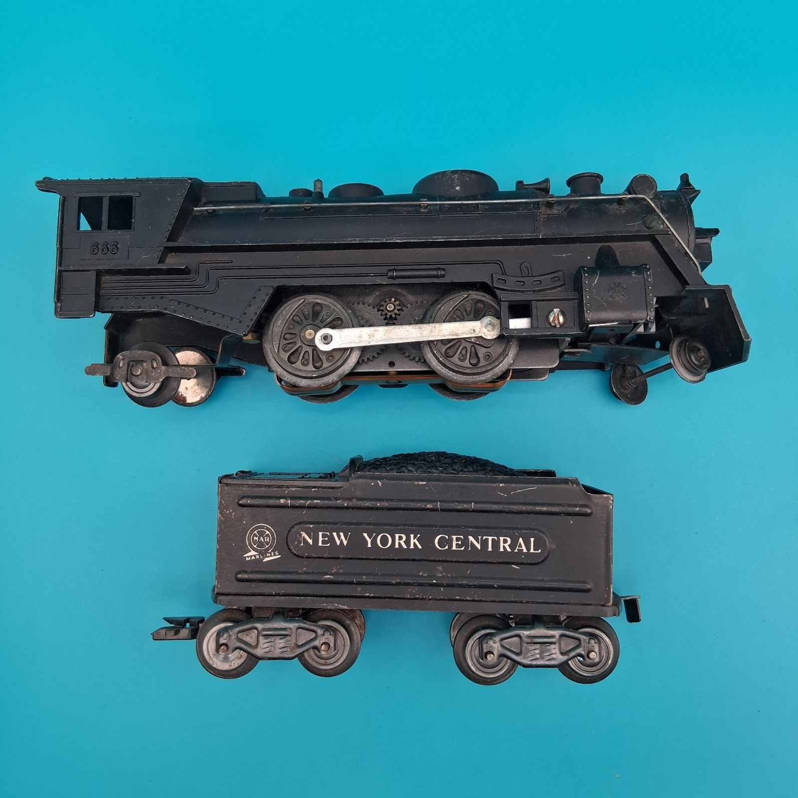 Vintage Marx O Gauge # 666 Steam Locomotive & Litho NYC Tender RUNS & SMOKES