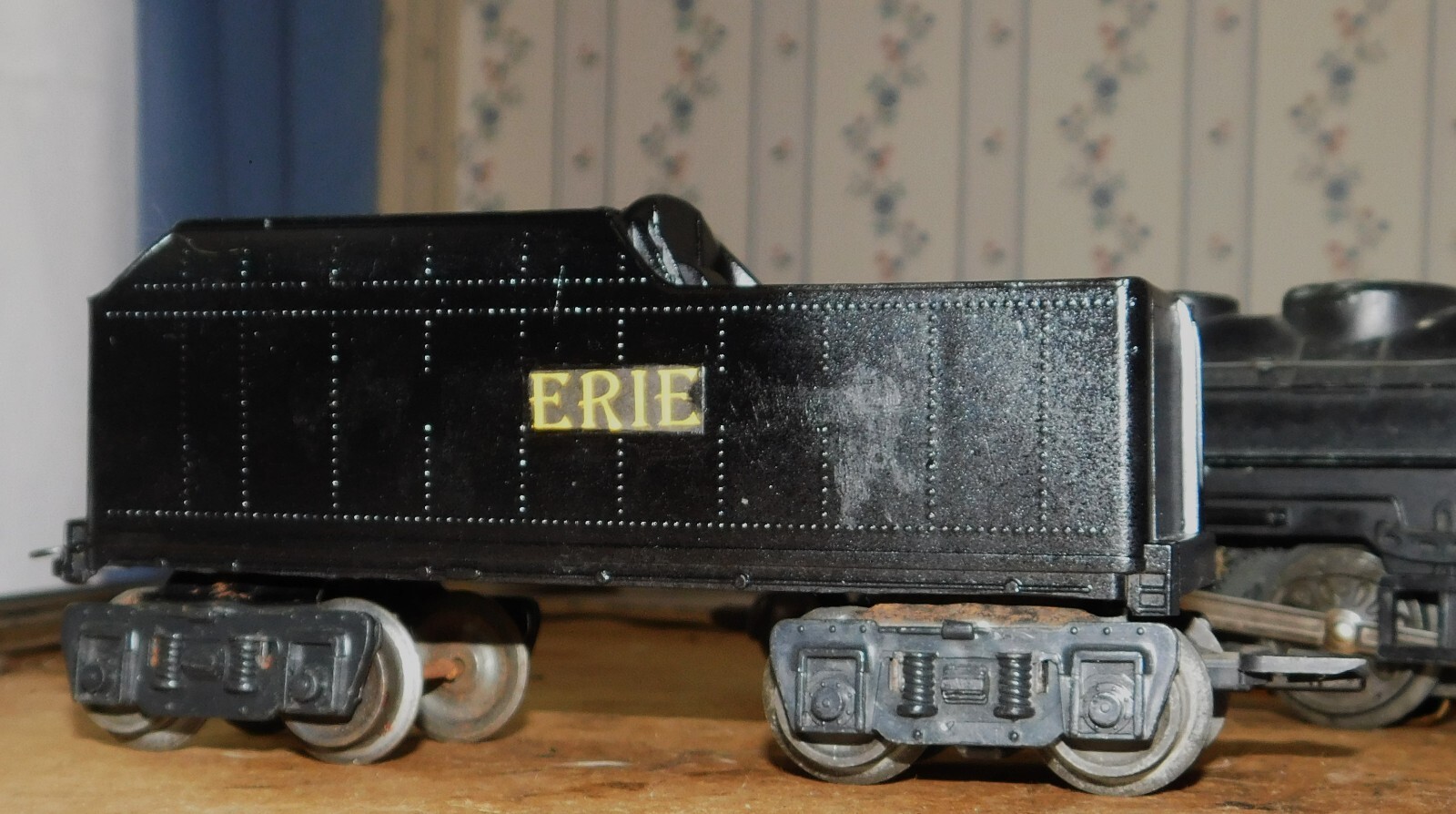 MARX 2-4-2 Cylinder Smoke Loco ~ ERIE Railway ~ Double-Reduction Rd# 666 O-27