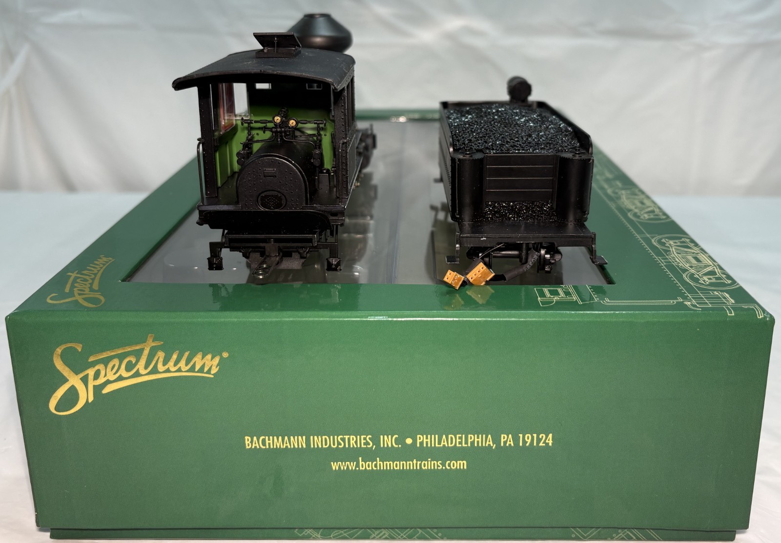 Bachmann Spectrum On30 2-6-0 Mogul Steam Locomotive & Tender #28326