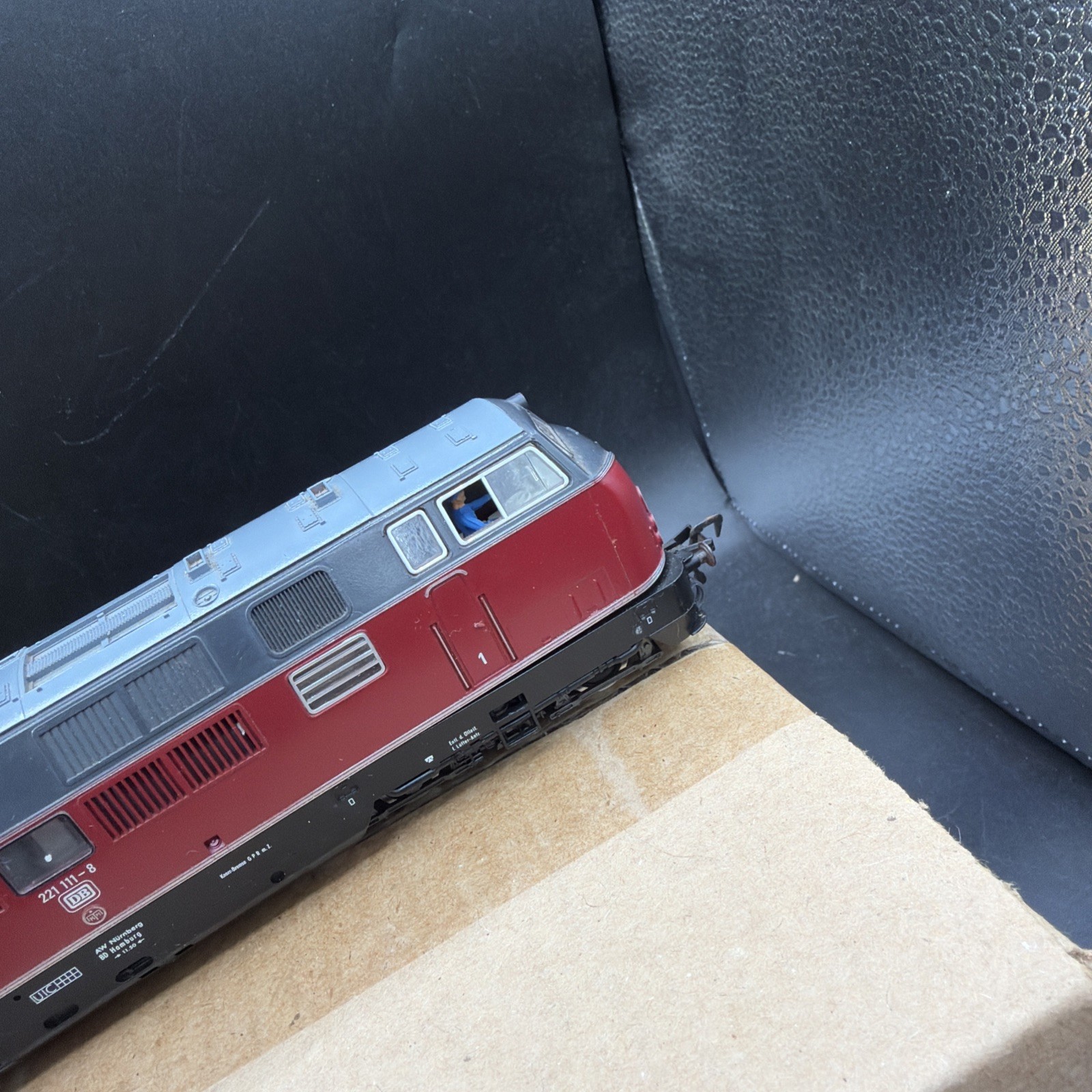 Fleischmann 4235 Diesel Locomotive Series 221 111-8 DB Gauge H0 Boxed READ