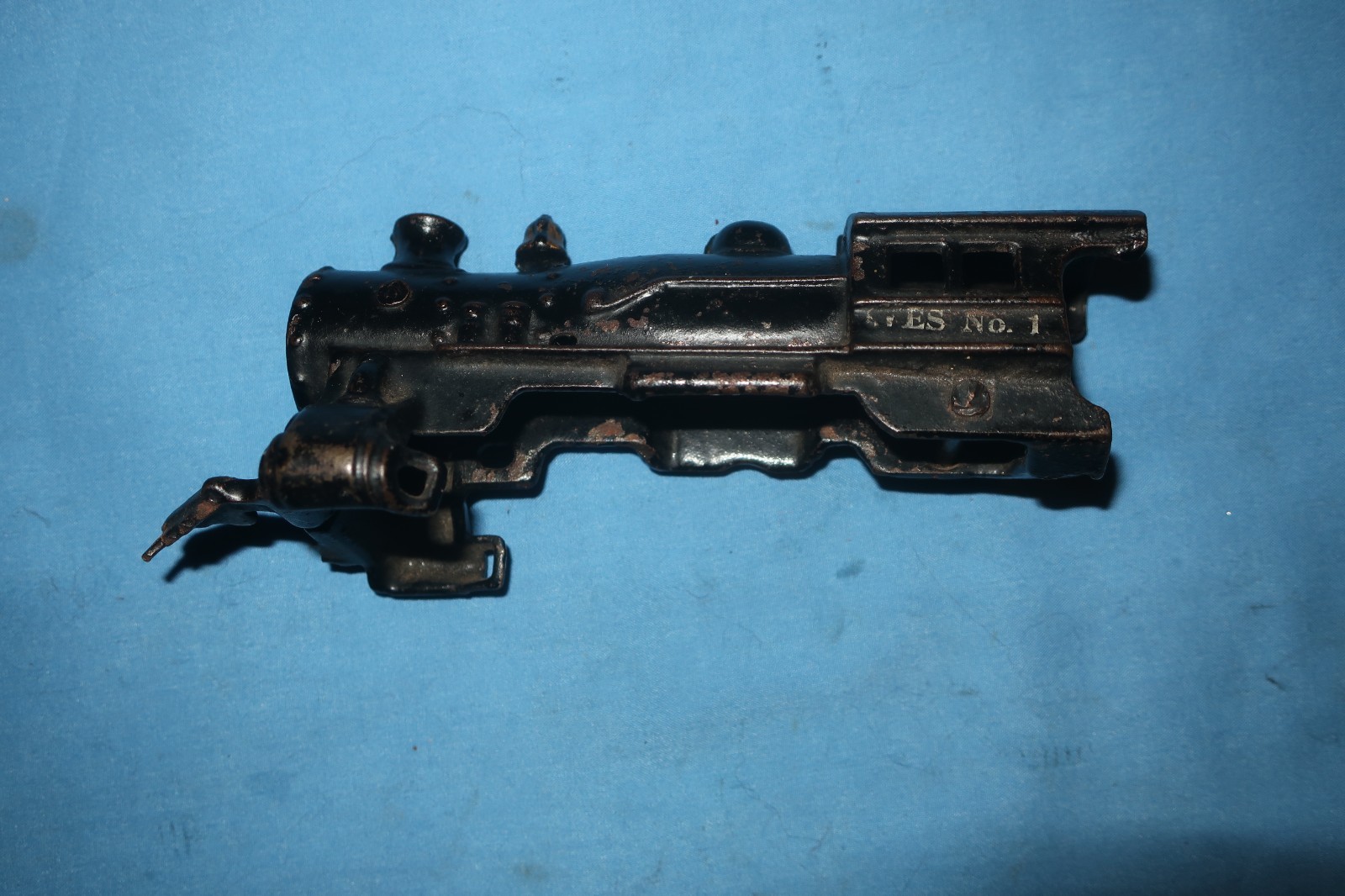 IVES #1 O Gauge Cast Iron Locomotive Shell. Damaged