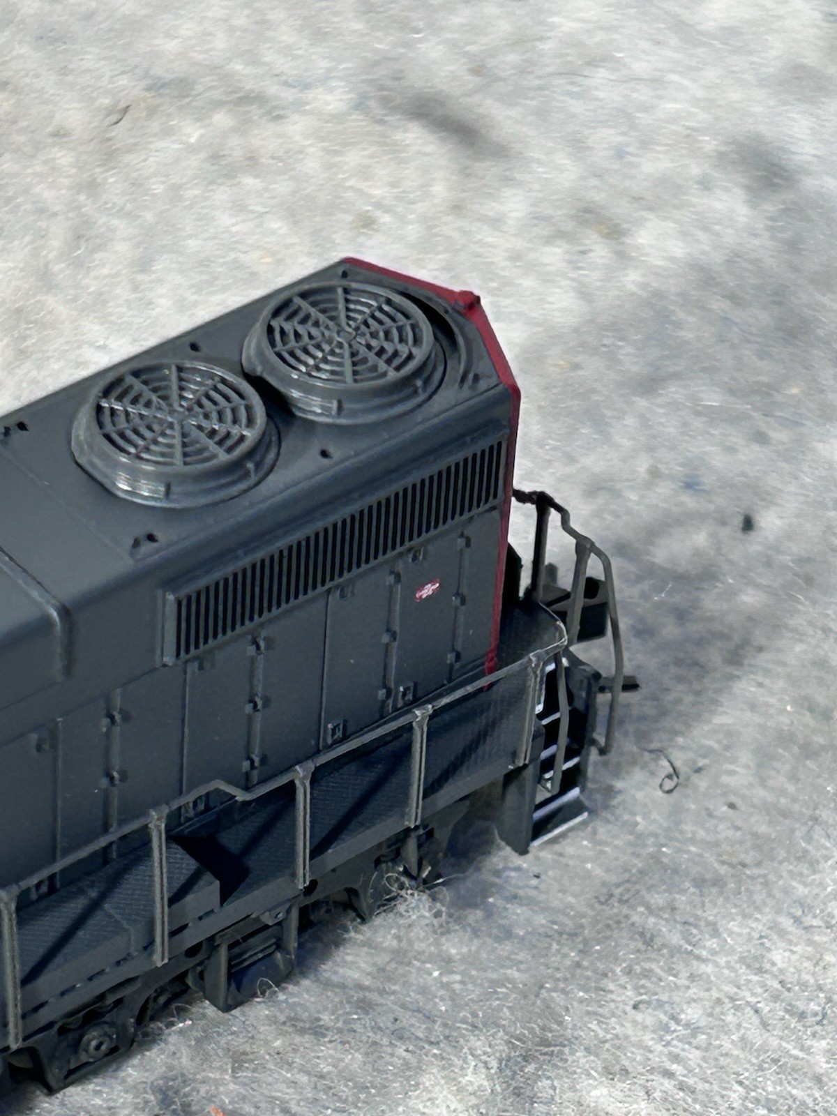 Beautiful Southern Pacific RR Bloody Nose Scheme GP-38-2 Diesel Engine N Gauge
