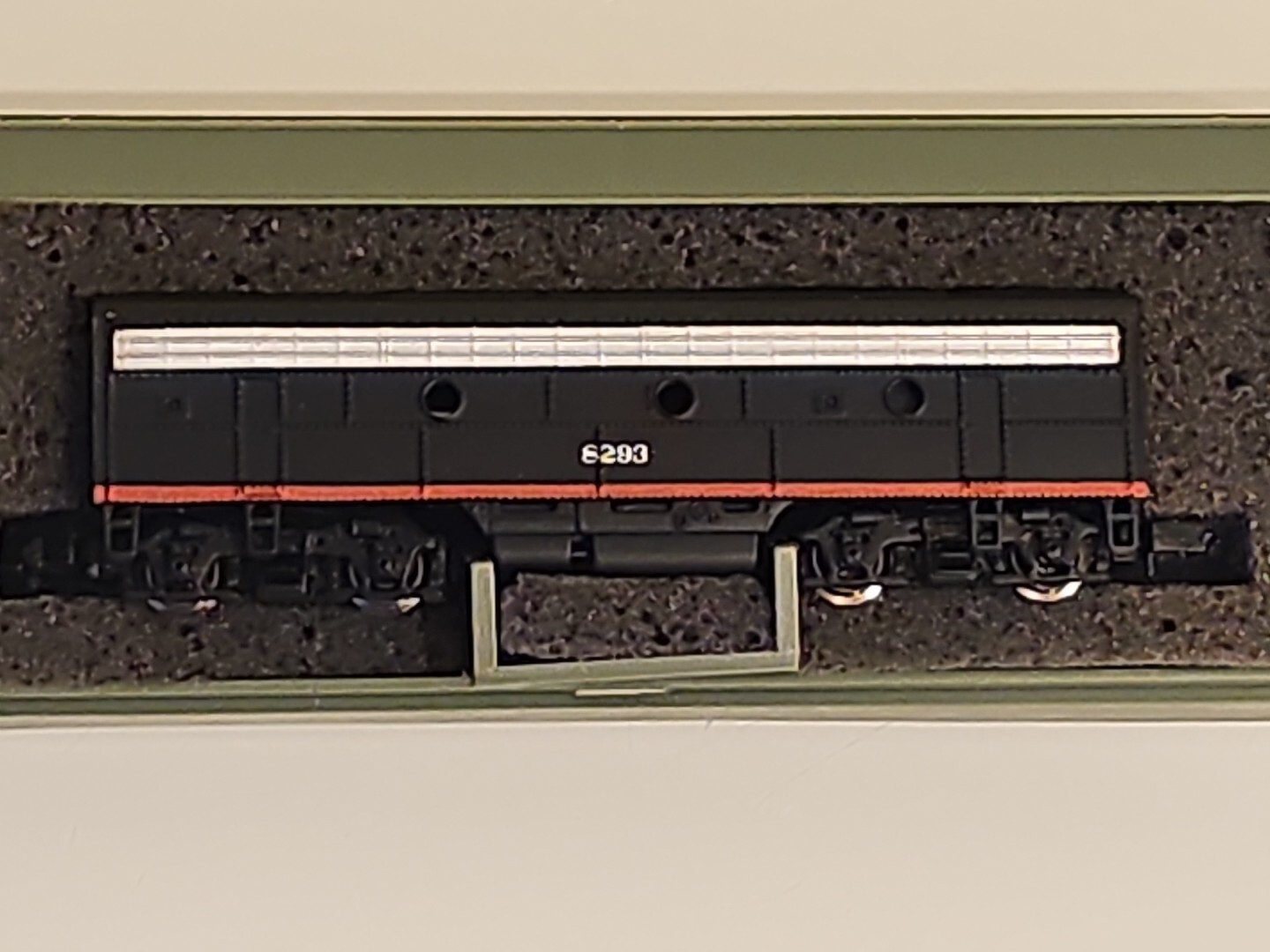 BACHMAN PLUS EMD F7B (SP BLACK WIDOW ) #8293 ITEM #11282
