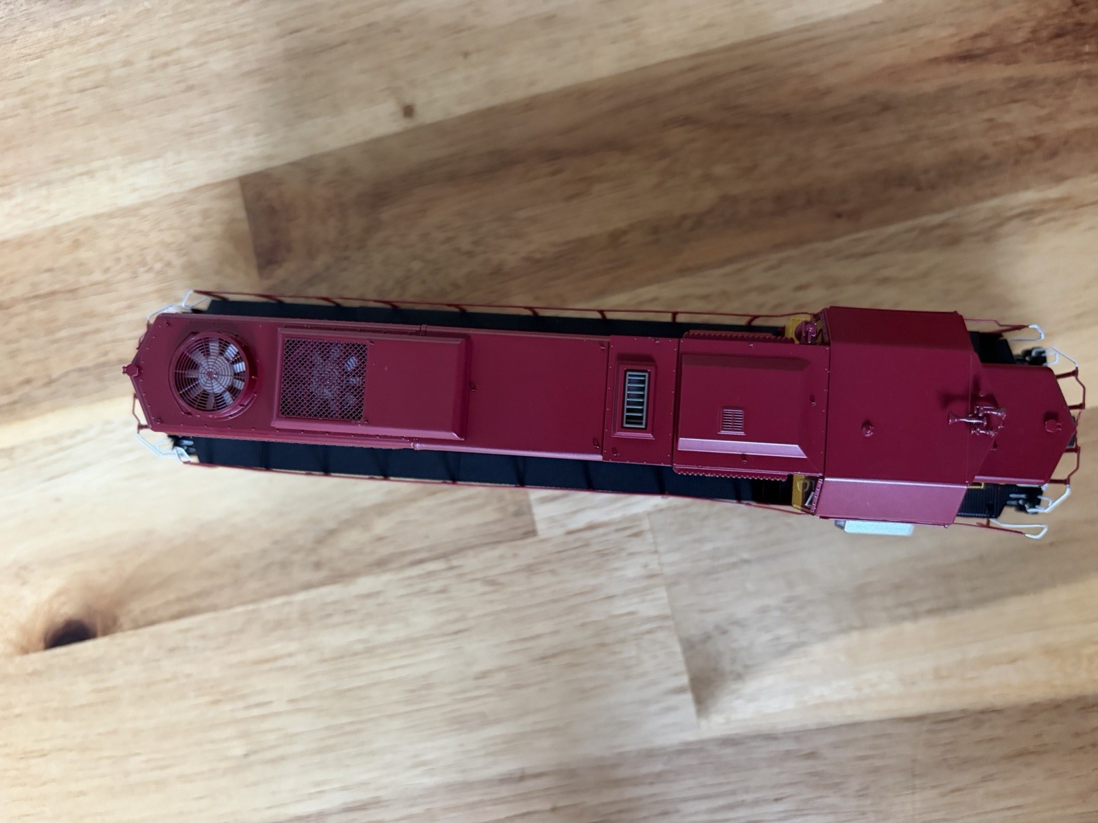 ScaleTrains HO Wisconsin Central WC #582 EMD SDL39 DCC Sound Diesel SXT70032