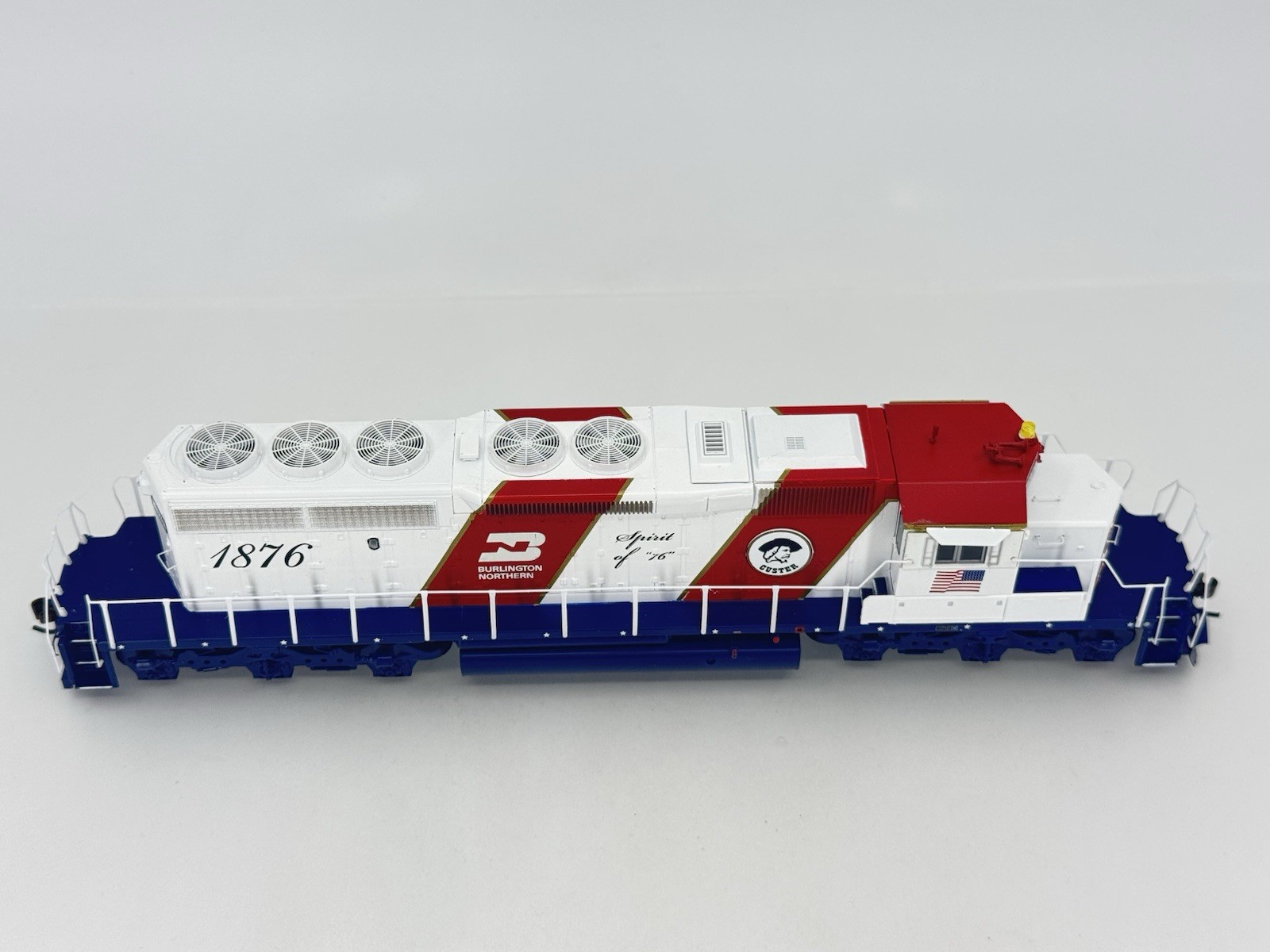 HO Athearn 95198 Burlington Northern Bicentennial SD40-2 Locomotive BN #1876