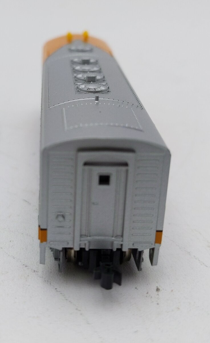Kato 176-2125 N Scale AT&SF F7A ‘Yellow Bonnet’ Diesel Locomotive #304 LN/Box