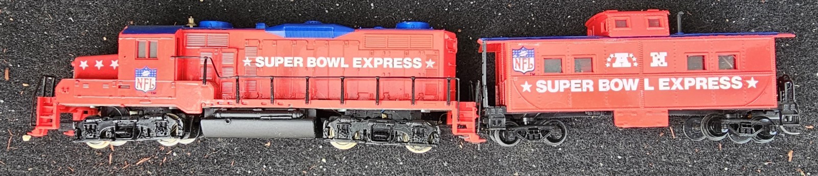 Mantua HO Scale 1991 NFL Super Bowl Express Diesel Locomotive Caboose Train
