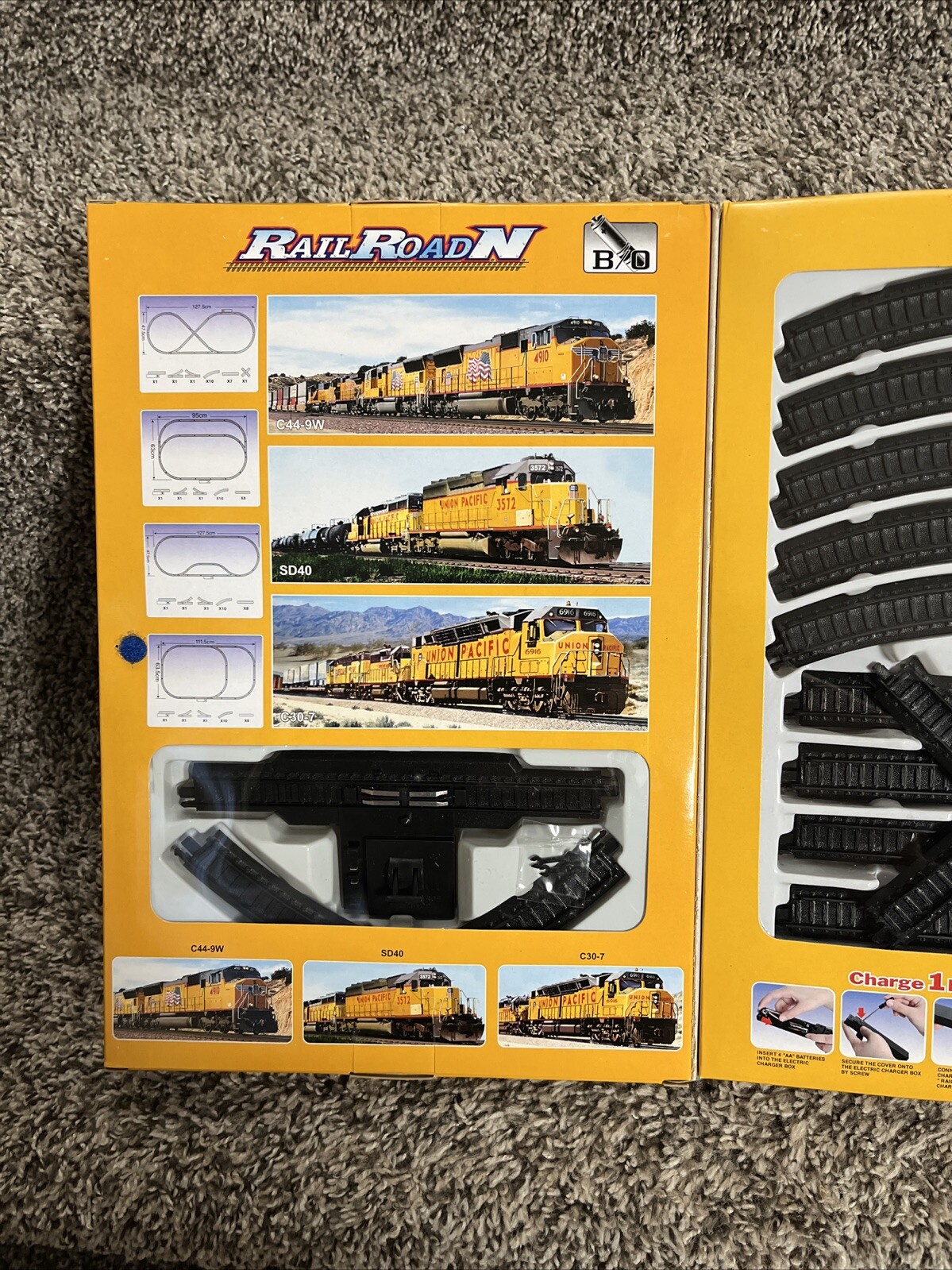 Vintage Rare UNION PACIFIC – Rail Road N NewRay : SD-40 Locomotive + Tracks NEW