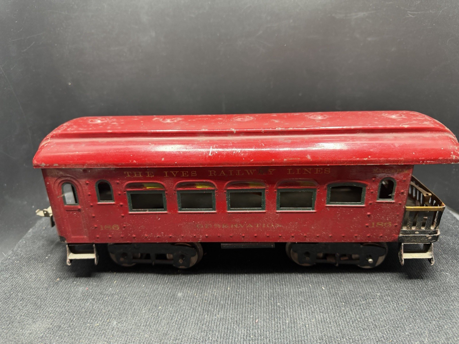 Pre-War Ives/Lionel Wide Gauge Electric Locomotive With Cars And Track Untested