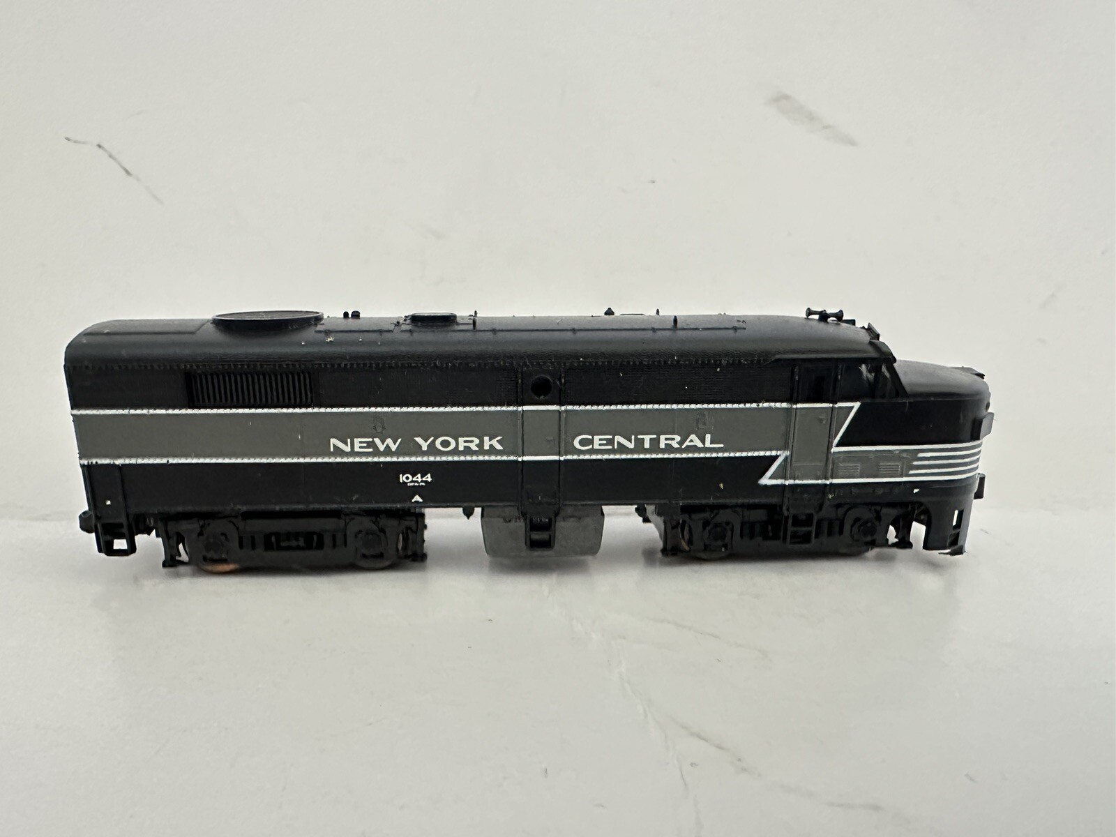 Life Like N Scale 7641 F40 Loco AMT New York Central #1044