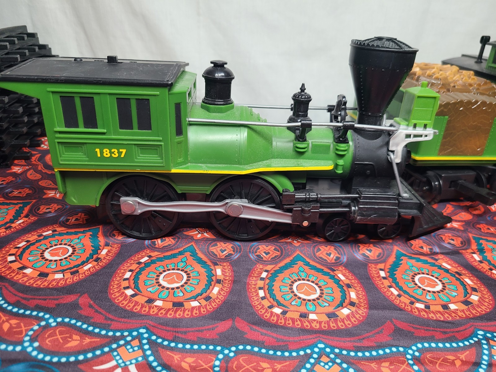 Lionel John Deere Battery Powered Ready-To-Play Train Set 2016 No Remote