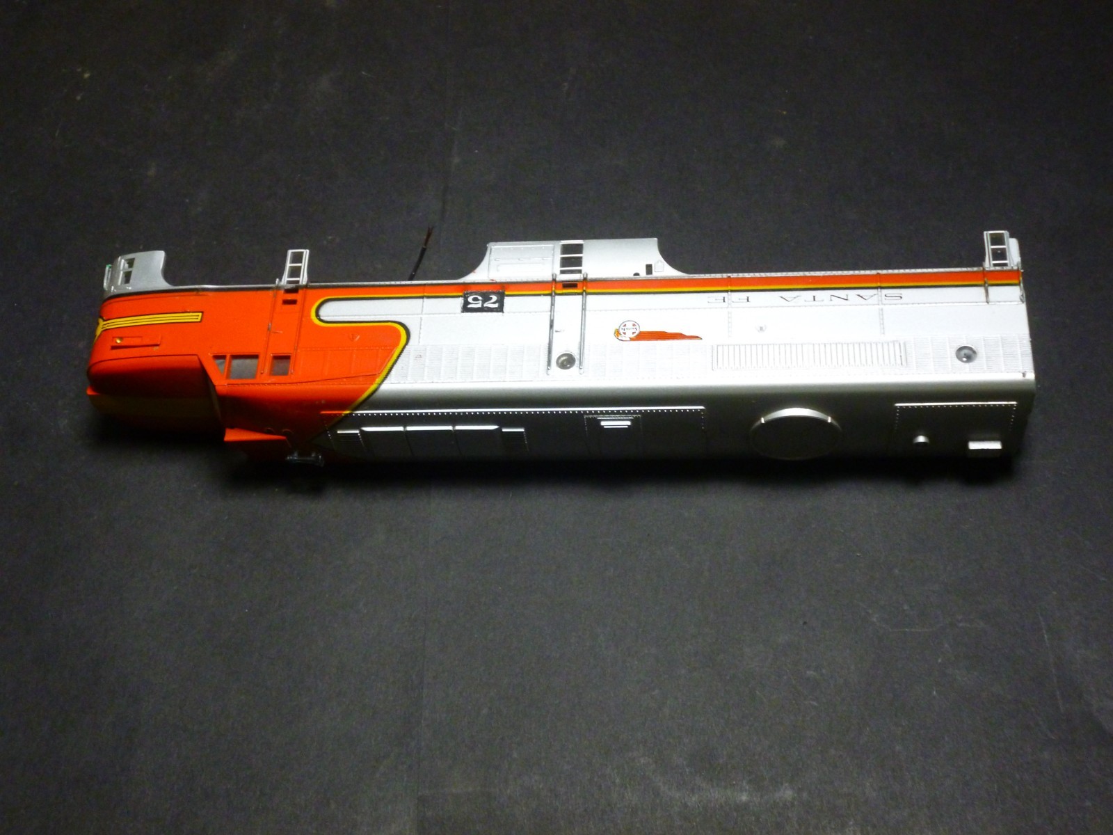 Ho Athearn Diesel locomotive Alco PA shell Santa fe custom lighted and weighted