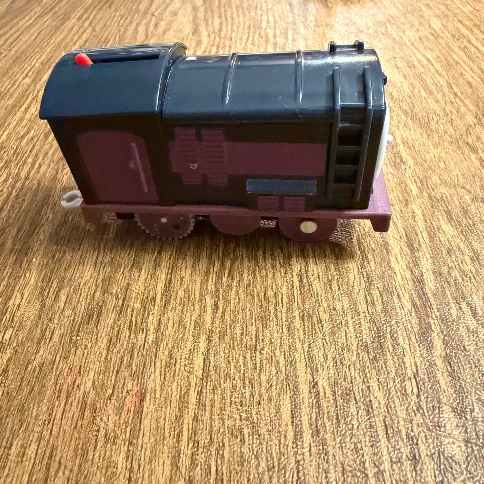 Mattel Thomas & Friends Motorized Train Engine Track Master HDY64 Toy
