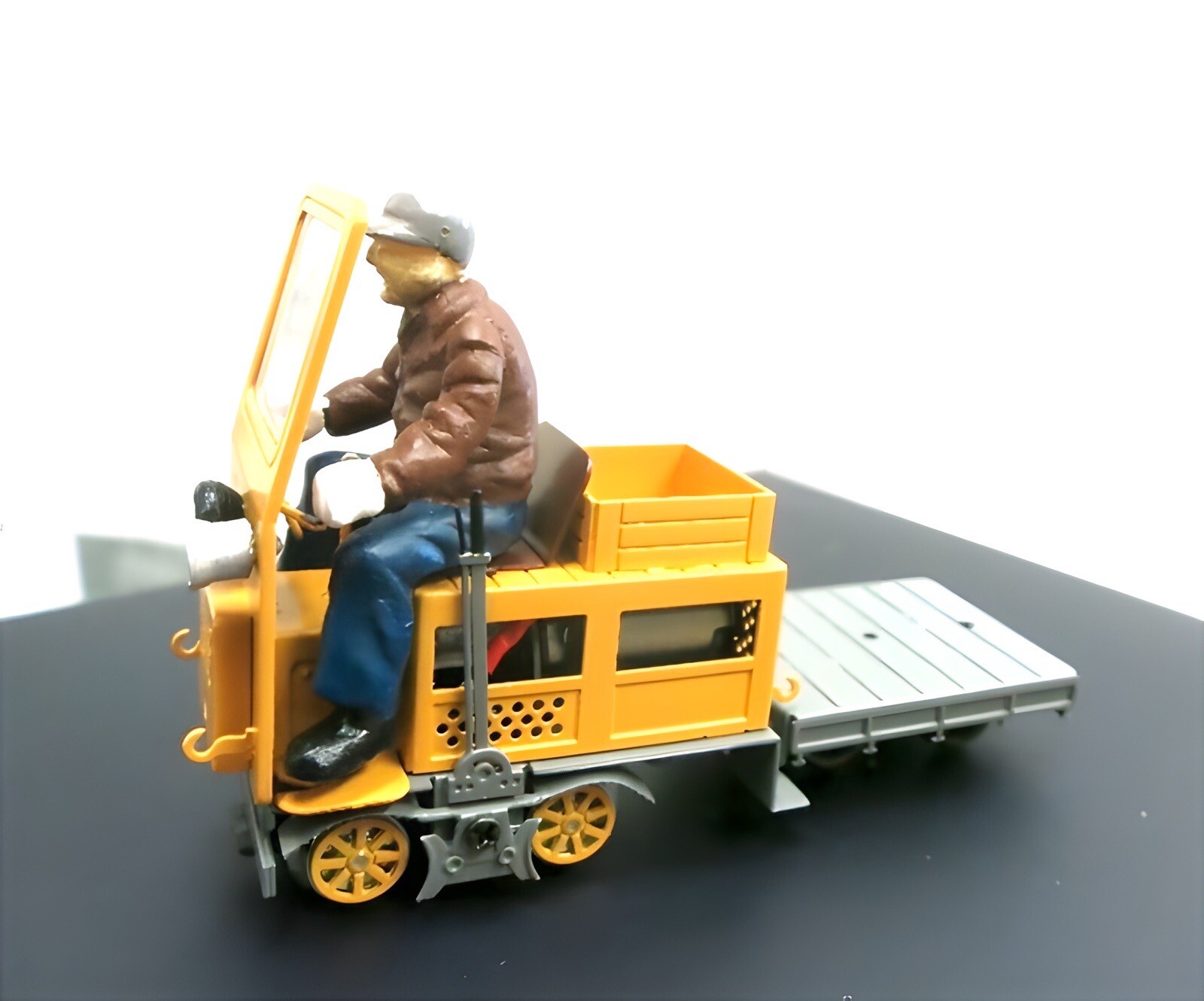 0n18 Scale Agricultural/Industrial Locomotive Kit On18 P.H Narrow Gauge Railcar