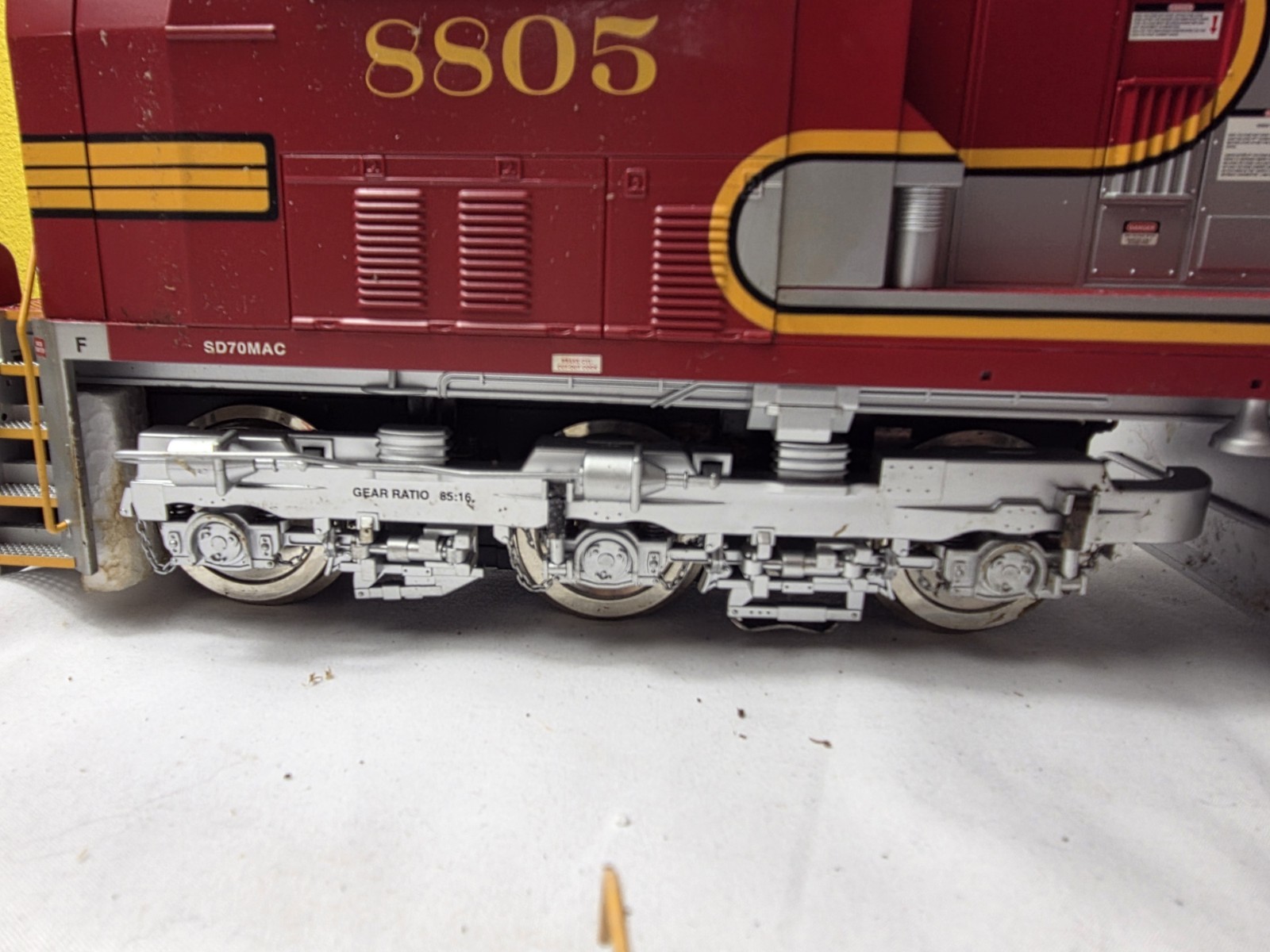 USA G scale trains SD70 Mac Santa Fe R22600 Warbonnet #8805 First Run Read Desc
