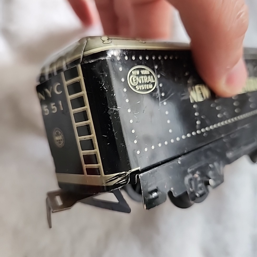 MARX WINDUP ENGINE O GAUGE LOCOMOTIVE 1950’s & NYC TENDER CAR *AS IS*