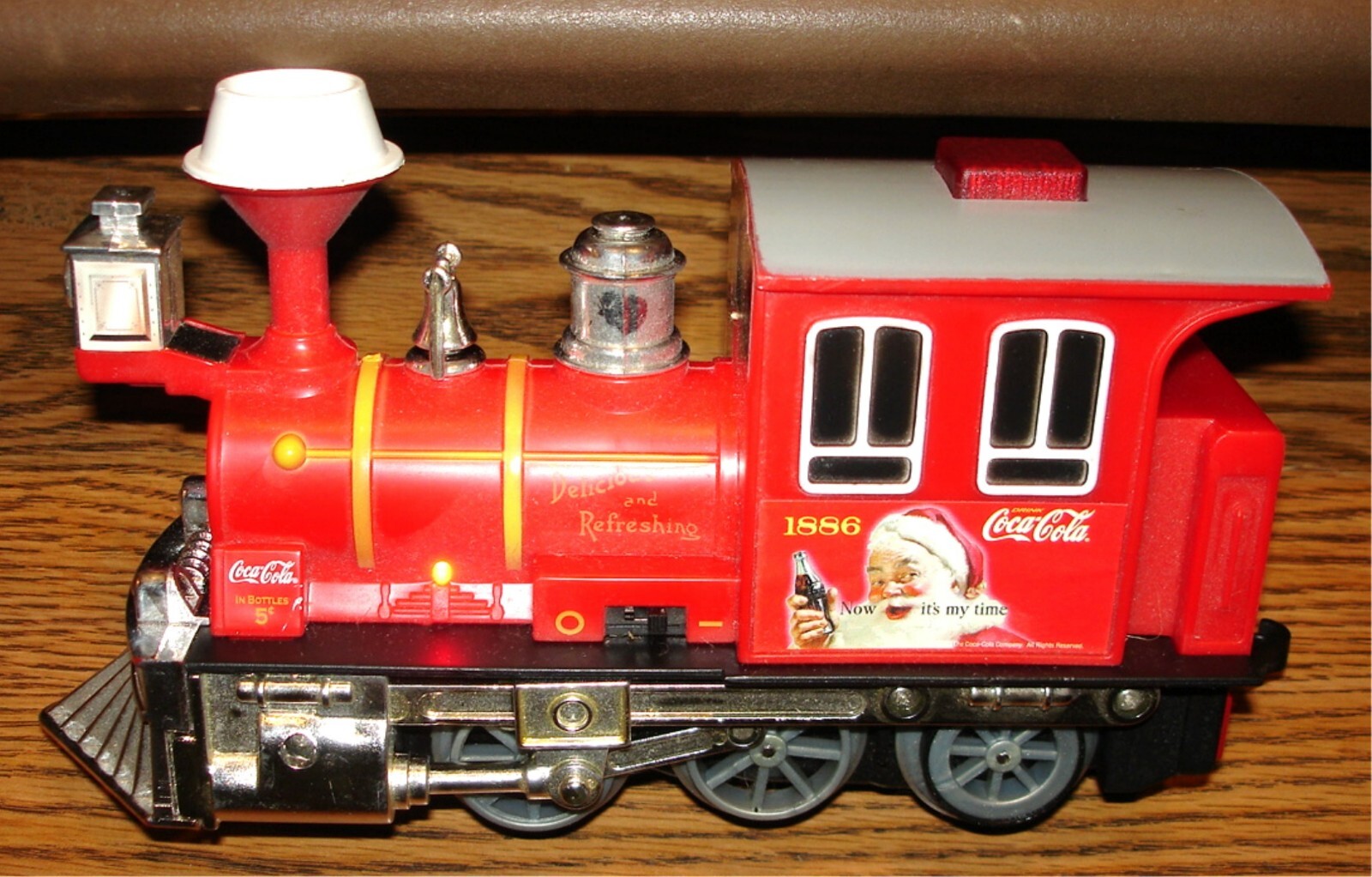 K-LINE (GOLDLOK) – COCA-COLA SANTA TRAIN – O-27 REMOTE CONTROL TRAIN