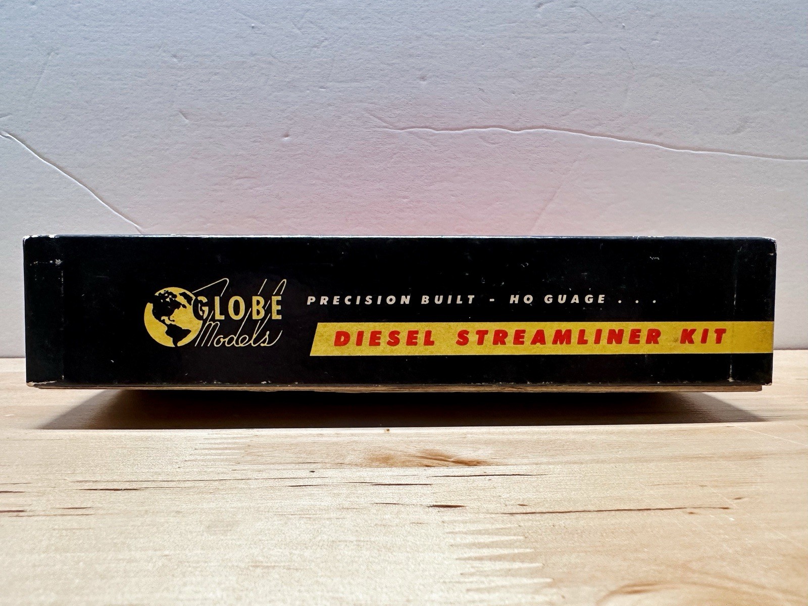 Vintage Globe Models HO Scale EMD F7 Diesel Streamliner Kit Silver B89 Boxed