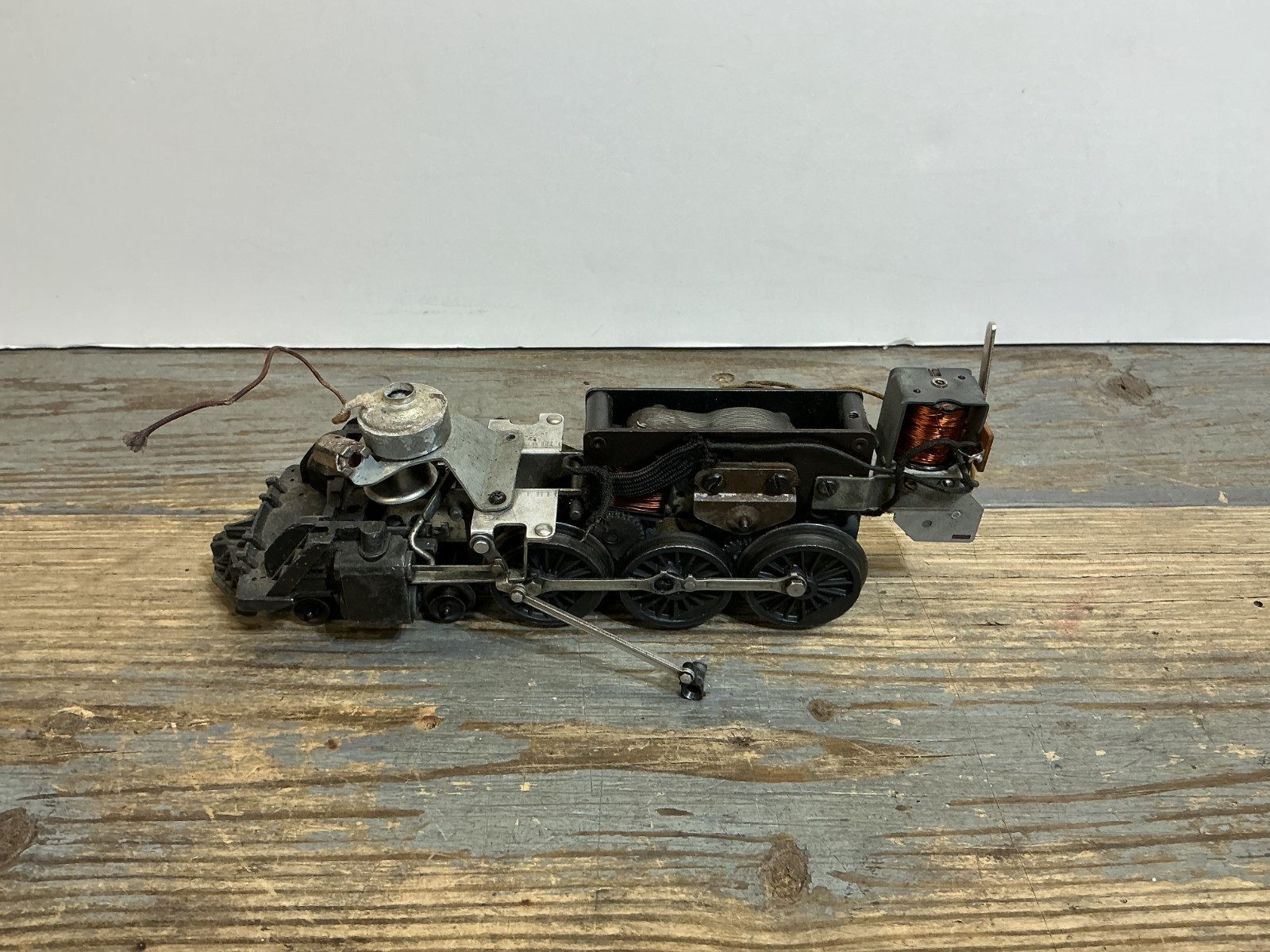 Lionel Vintage Original 2046 Steam Loco, complete motor assembly/May fit others