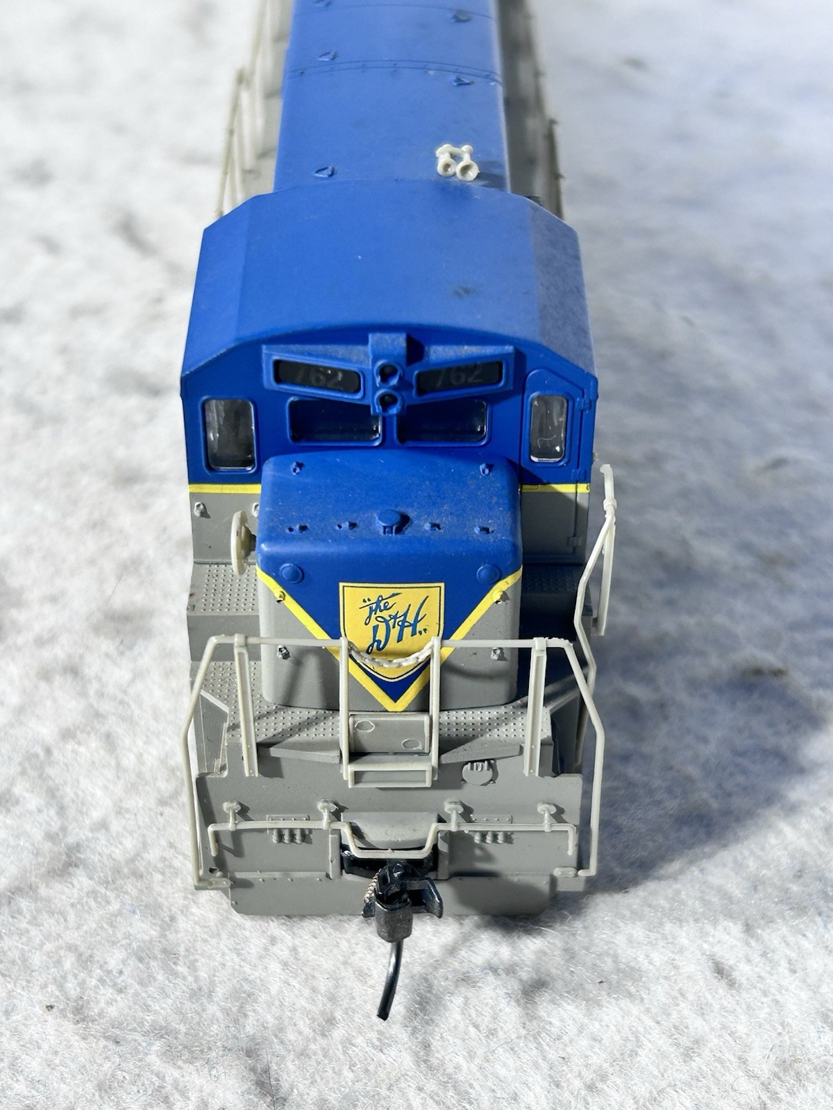 Handsome Atlas U-33C Delaware & Hudson Railway Locomotive HO