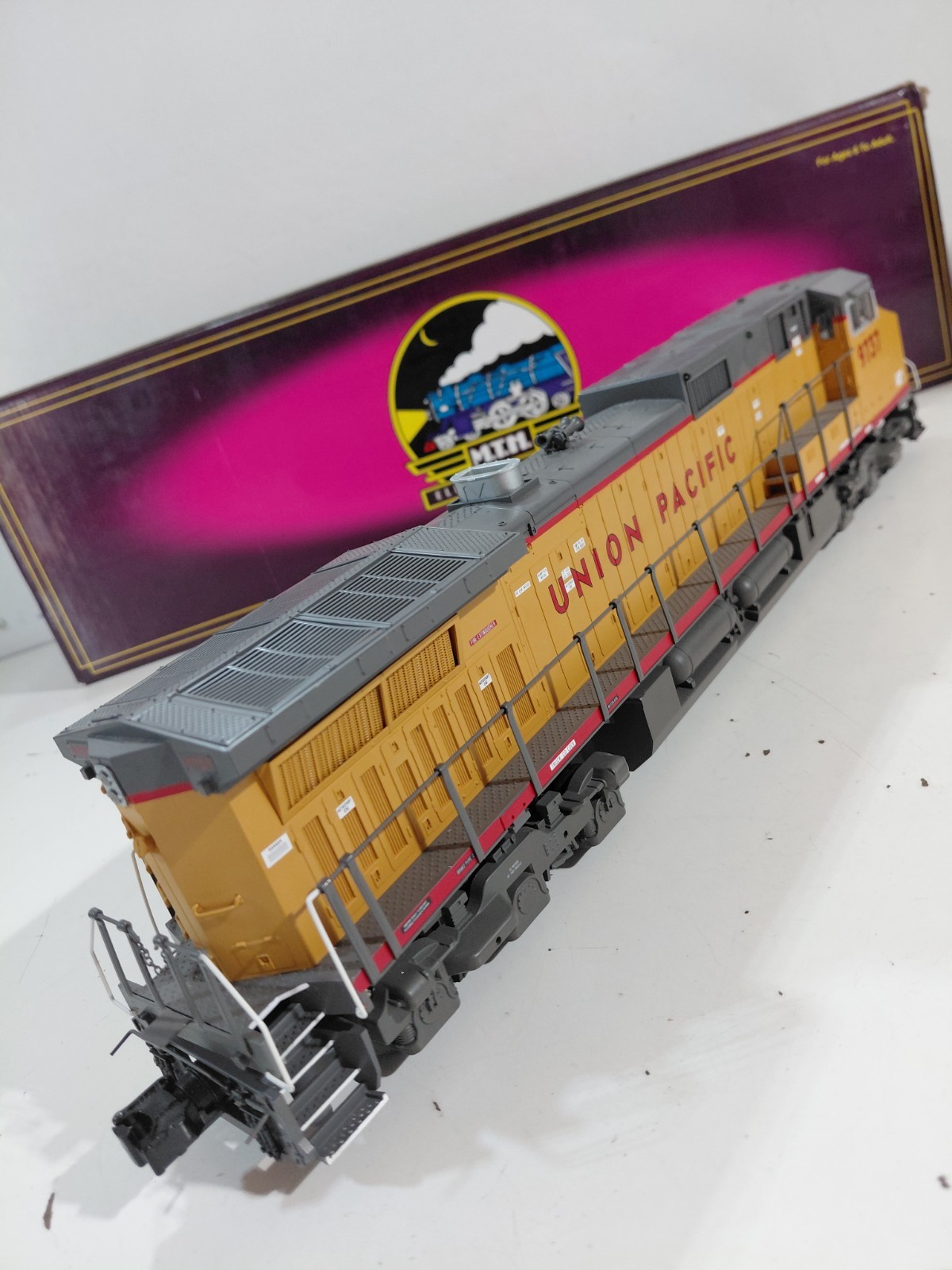 MTH 20-2270-1 O Gauge Model Railroad Union Pacific Dash-9 PS2 Diesel Engine wBox