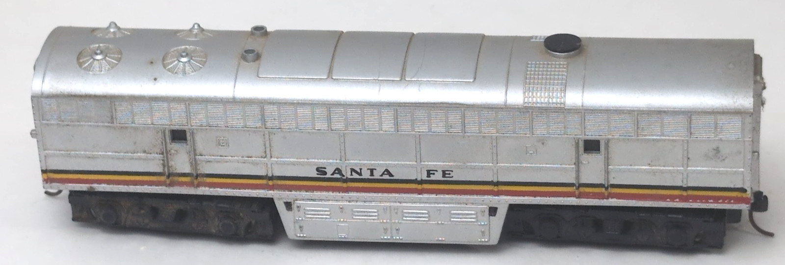 RIVAROSSI – FM C-Liner B Unit Deisel Locomotive (Unpowered) “SANTA FE’ – HO