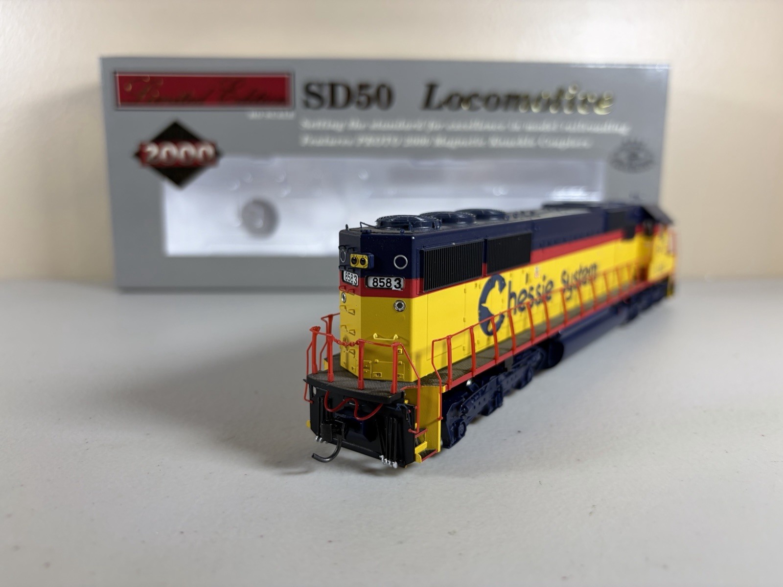 HO Proto 2000 DCC Equipped Chessie System(B&O) SD50 #8583