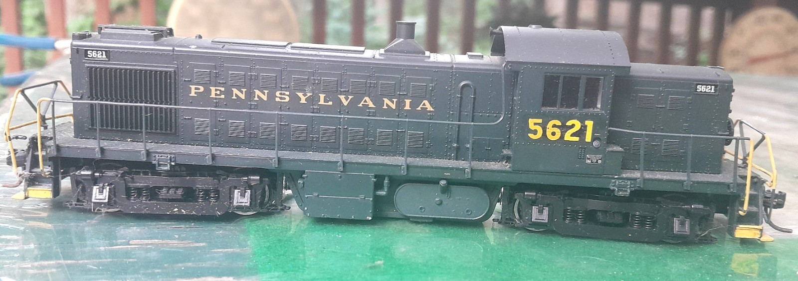 Atlas Clasic HO Scale ALCO RS-1 PRR#5621 Diesel Engine Free Shipping
