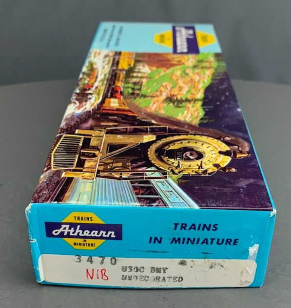 HO Athearn U30-C Diesel Locomotive Unpowered Undec Kit NIB! HO8525