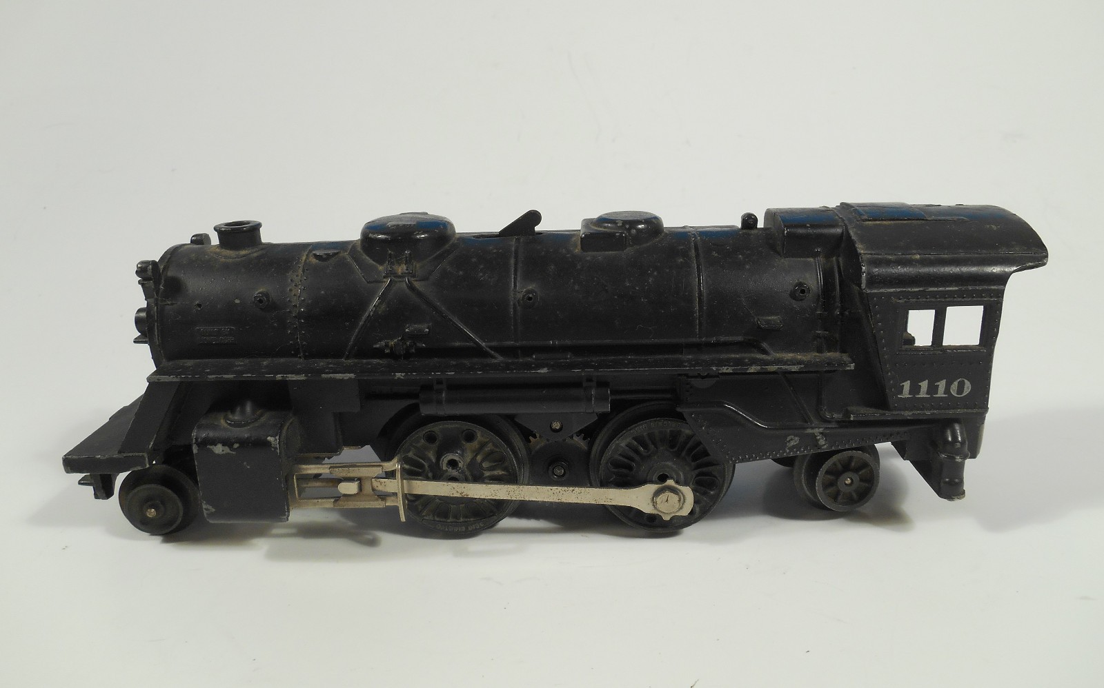 Vintage Lionel 2-4-2 Die Cast Steam Locomotive 1110 Tested