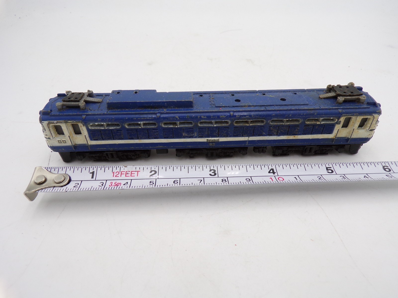 80’s Nishiki Japan Diecast 1/120 scale Train White and Blue AS IS
