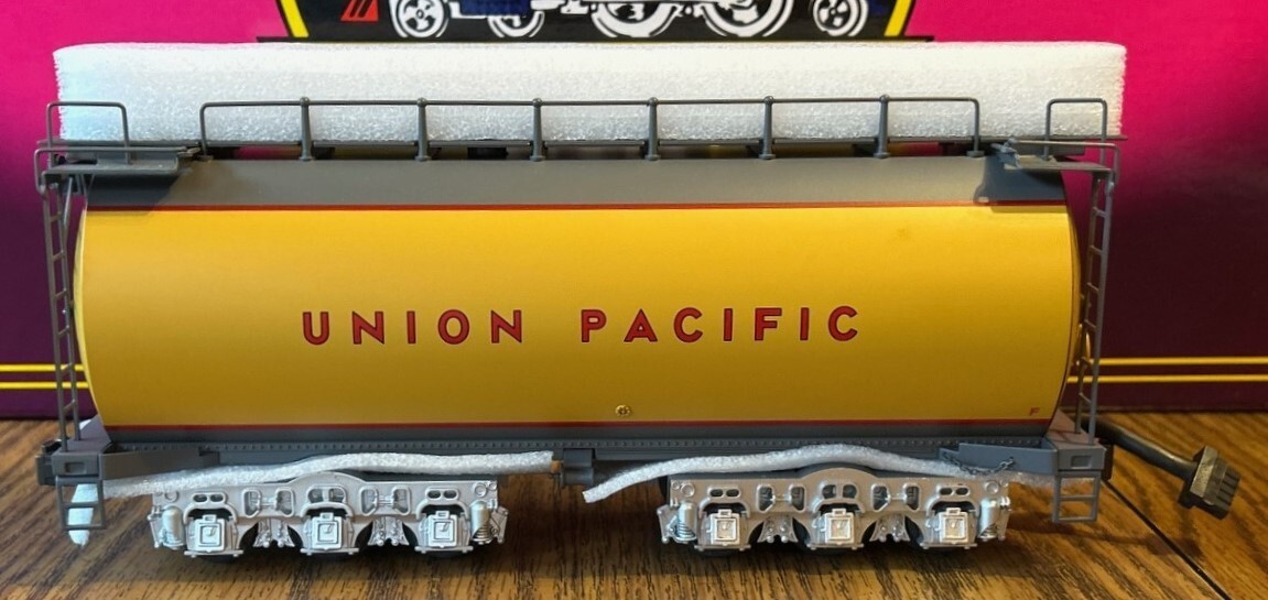 MTH Union Pacific Veranda Turbine Locomotive w/PS1 #61 20-2185-1