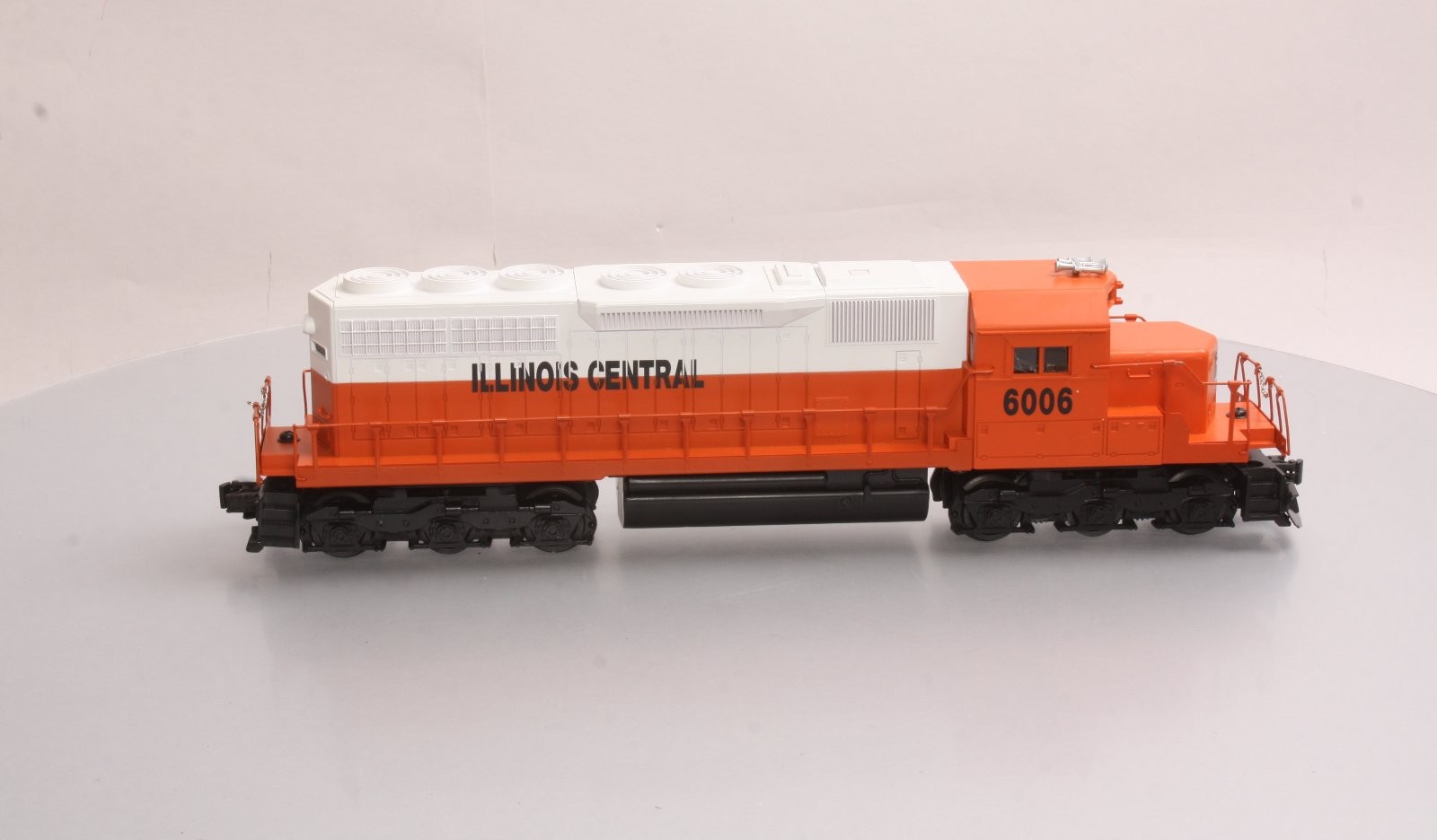 Lionel 6-18210 O Gauge Illinois Central SD-40 Diesel Locomotive #6006 EX/Box