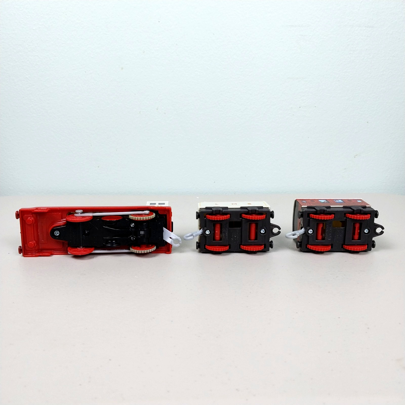 Thomas & Friends Trackmaster Duchess Motorized Train and 2 Cars Mattel